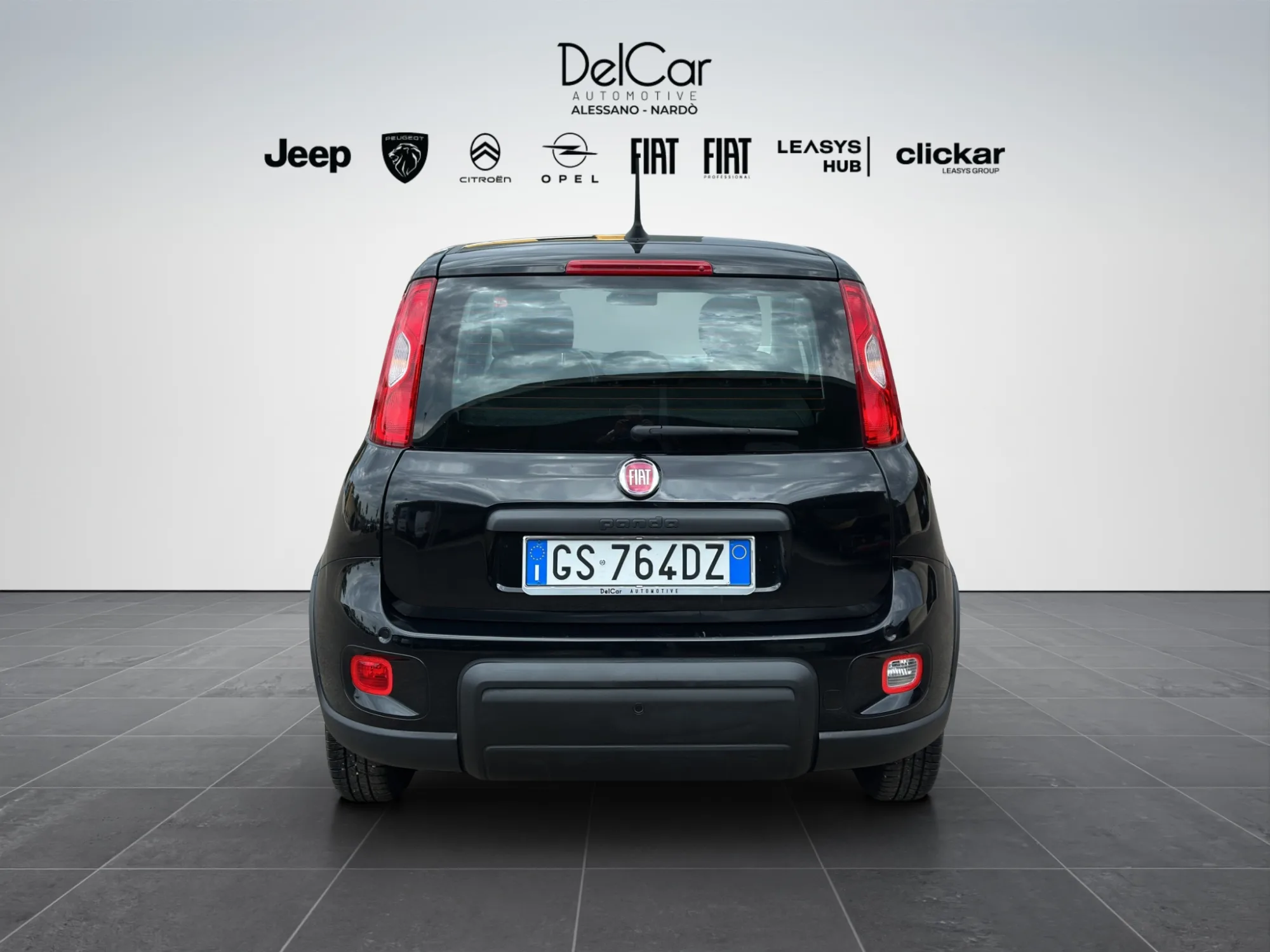 Fiat Panda 1.0 HYBRID 2023 — foto 5 di 16
