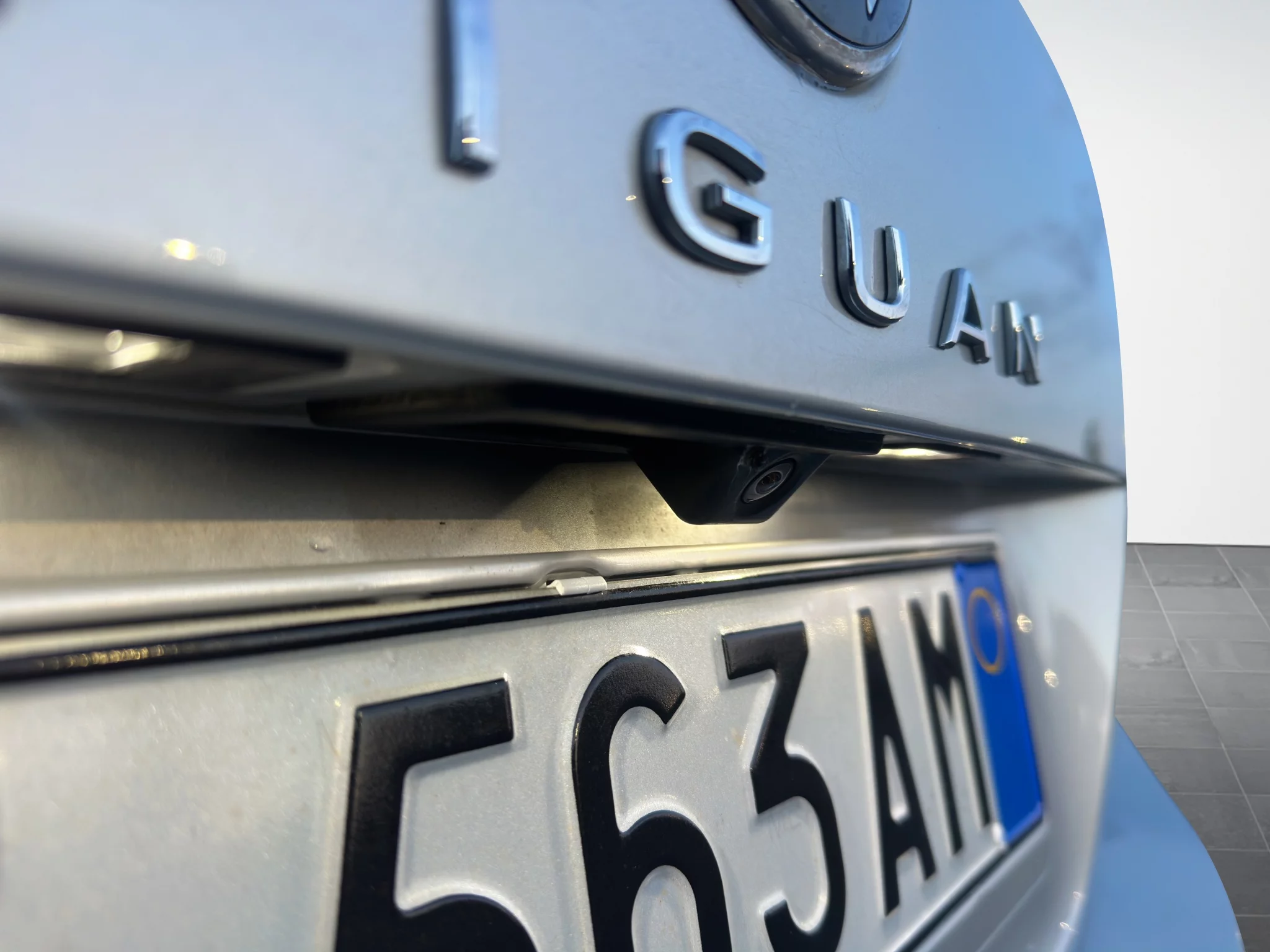 Volkswagen Tiguan 2.0 TDI LIFE 2021 — foto 22 di 23