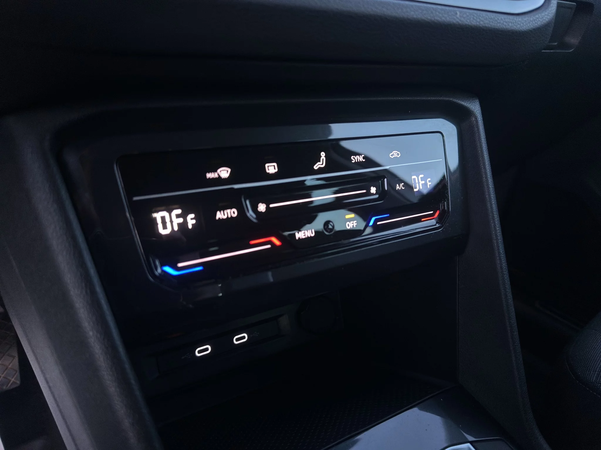 Volkswagen Tiguan 2.0 TDI LIFE 2021 — foto 16 di 23