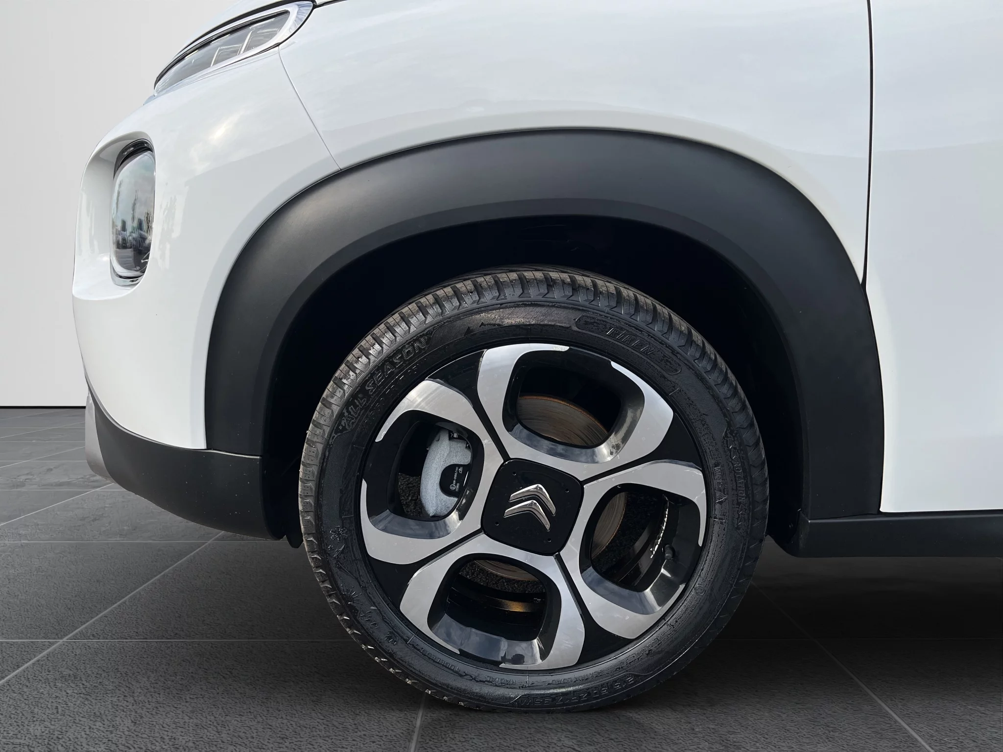 Citroën C3 AIRCROSS 1.2 SHINE 2018 — foto 18 di 18