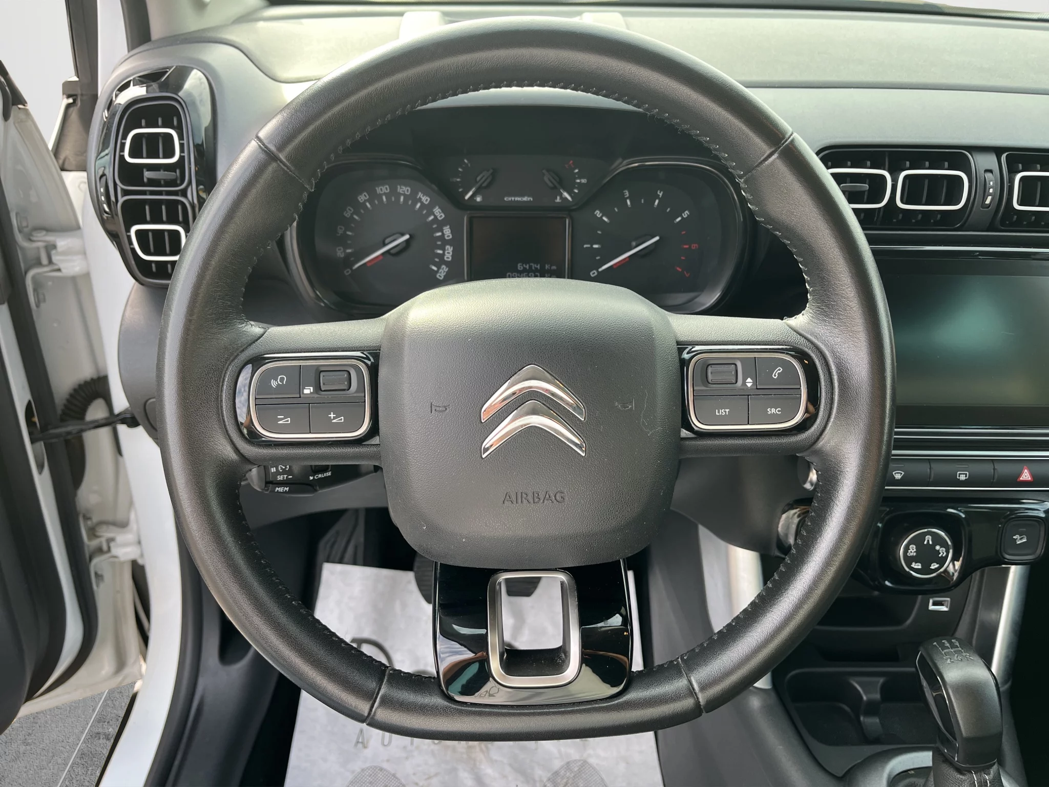 Citroën C3 AIRCROSS 1.2 SHINE 2018 — foto 10 di 18