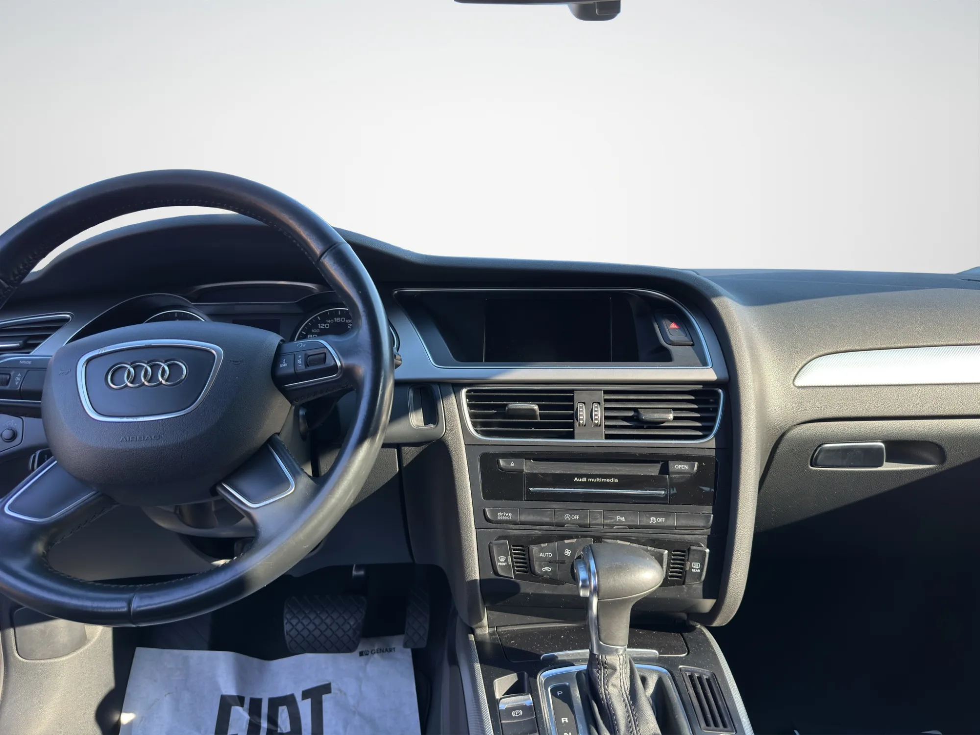 Audi A4 Avant 2.0 TDI Avant 150 Cv. Multitronic Business 2015 — foto 14 di 21