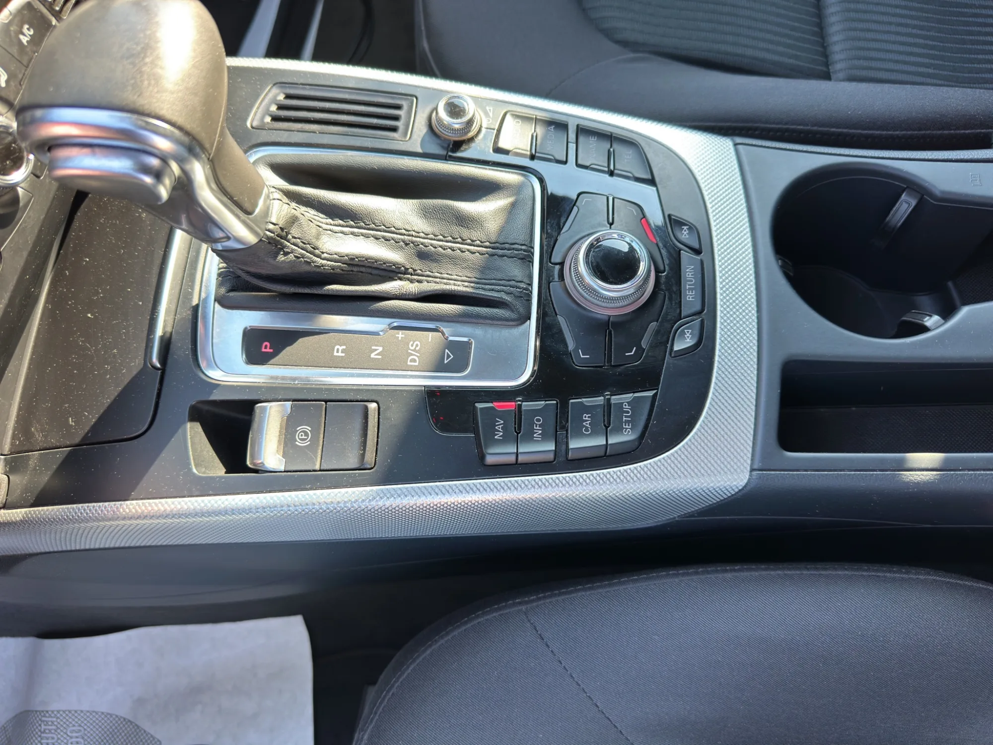 Audi A4 Avant 2.0 TDI Avant 150 Cv. Multitronic Business 2015 — foto 17 di 21