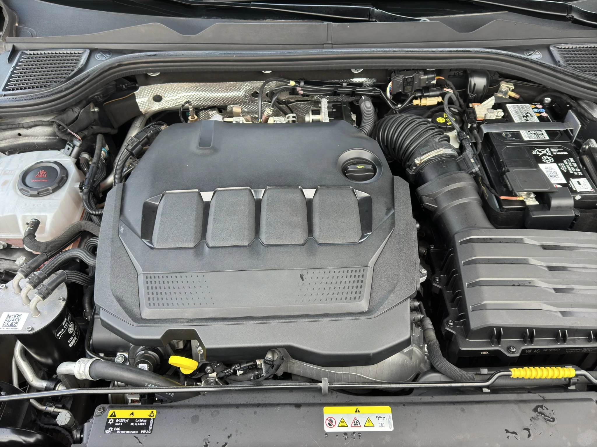 Volkswagen Golf VIII 2.0 TDI 150 CV DSG R-LINE 2020 — foto 20 di 24