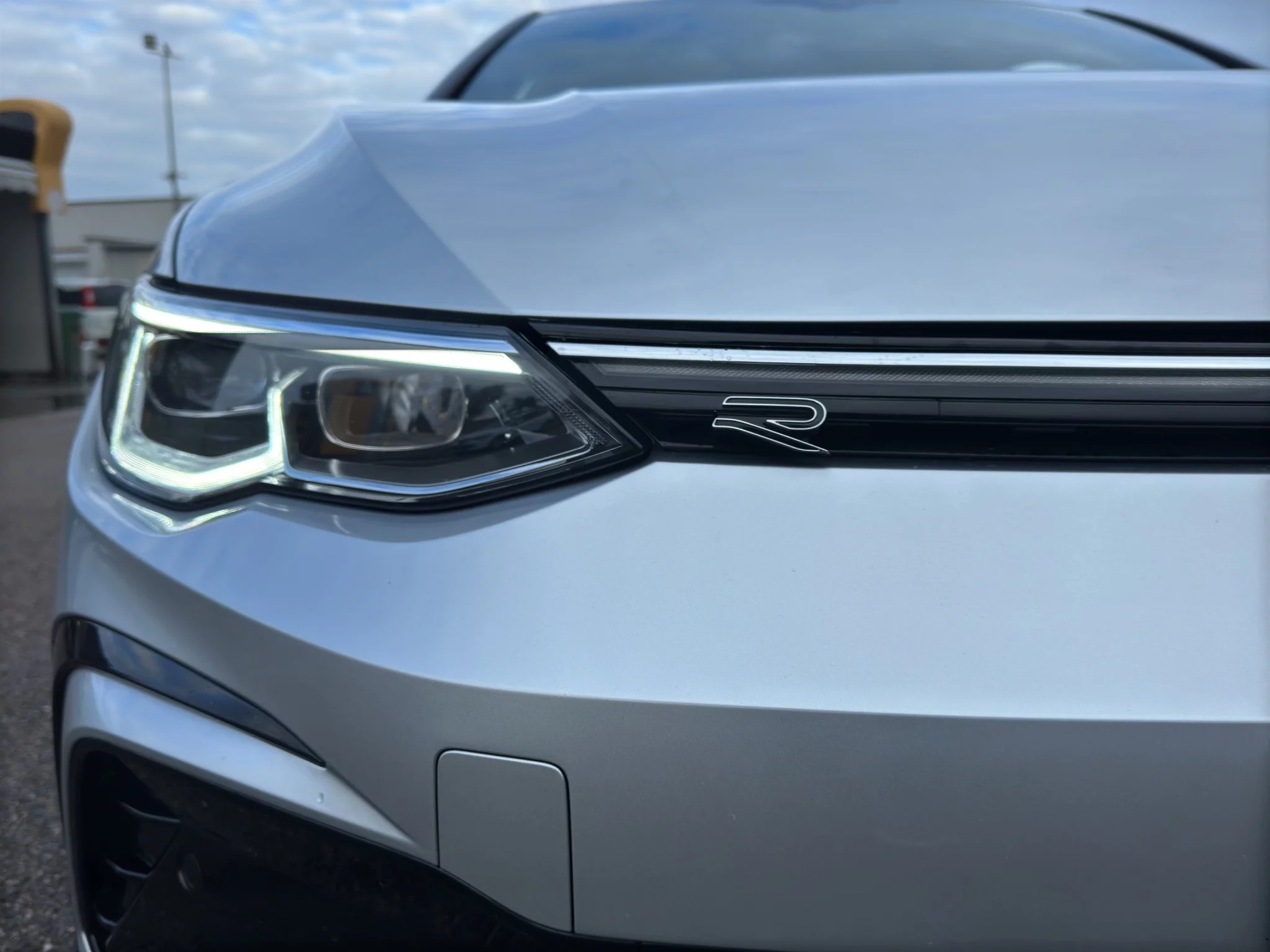 Volkswagen Golf VIII 2.0 TDI 150 CV DSG R-LINE 2020 — foto 24 di 24