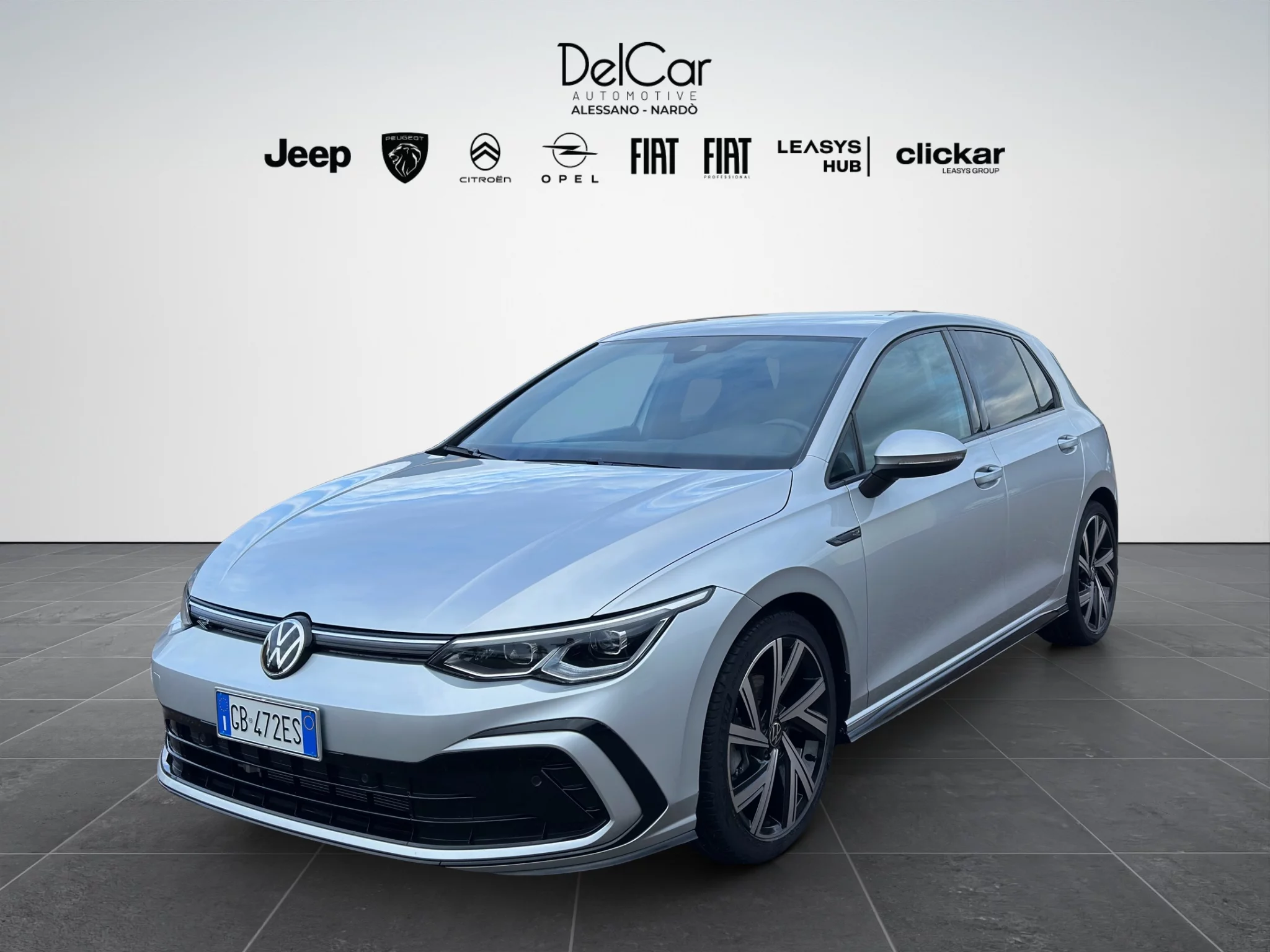 Volkswagen Golf VIII 2.0 TDI 150 CV DSG R-LINE 2020 — foto 2 di 24