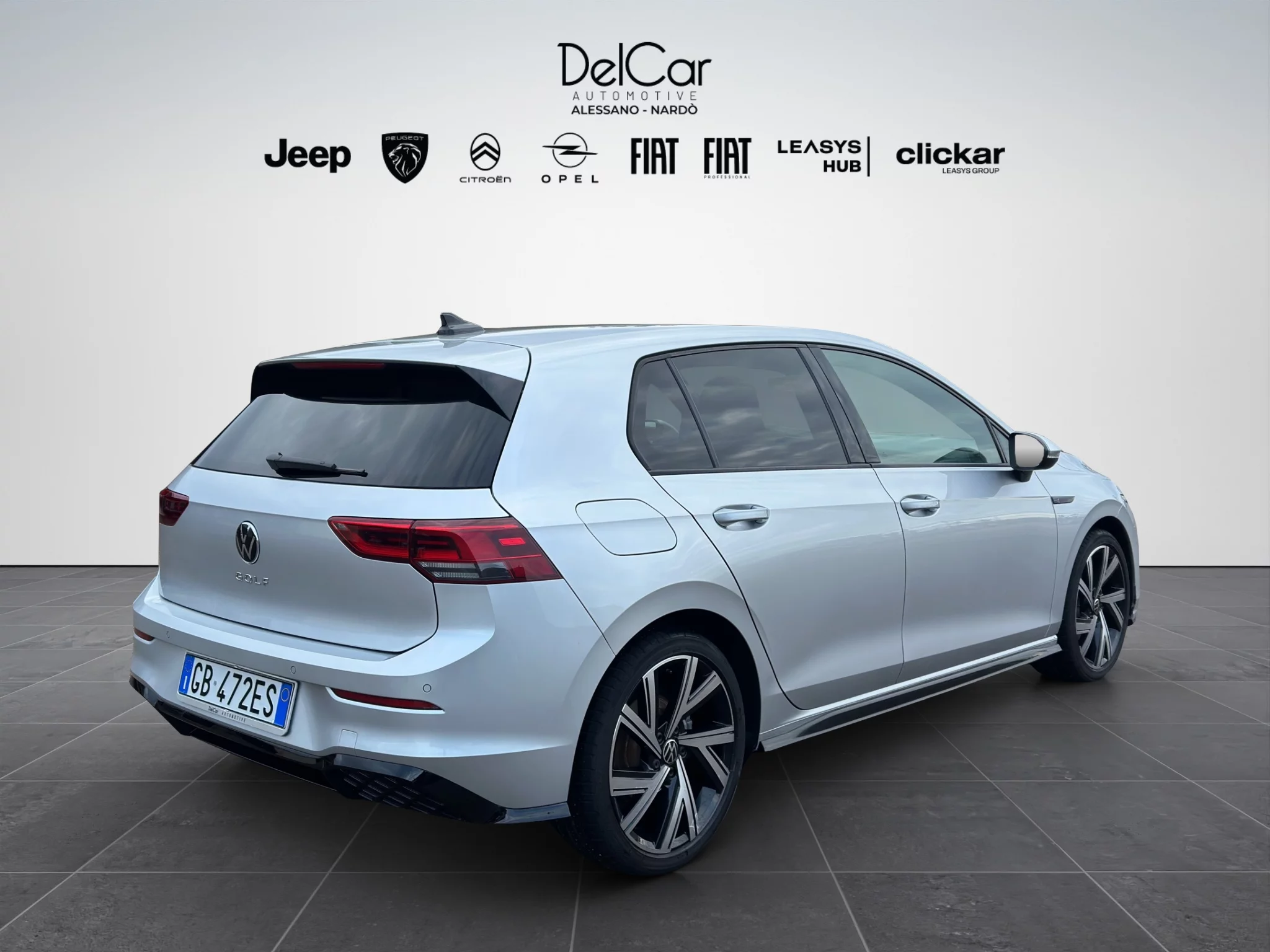 Volkswagen Golf VIII 2.0 TDI 150 CV DSG R-LINE 2020 — foto 6 di 24