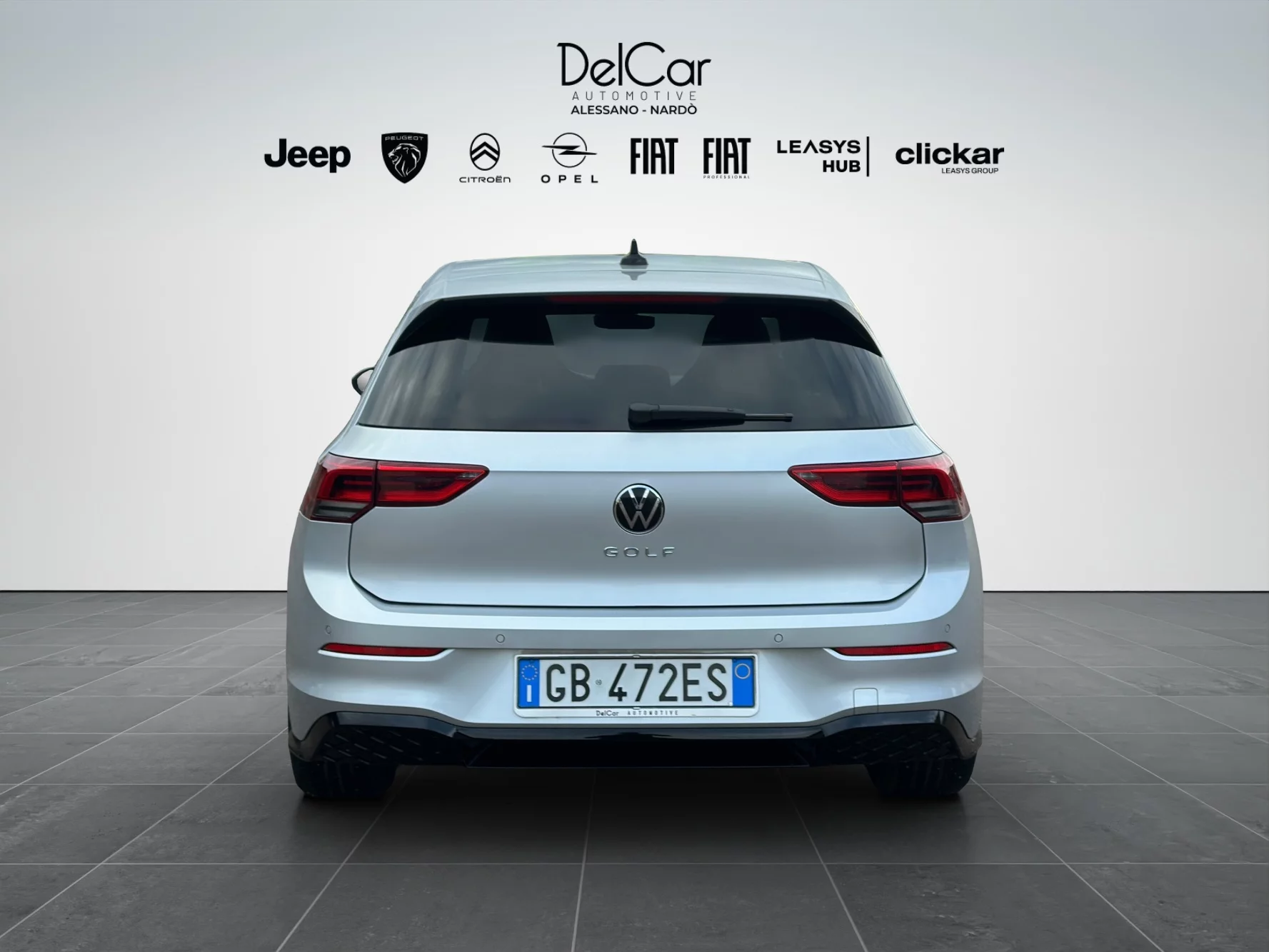 Volkswagen Golf VIII 2.0 TDI 150 CV DSG R-LINE 2020 — foto 5 di 24
