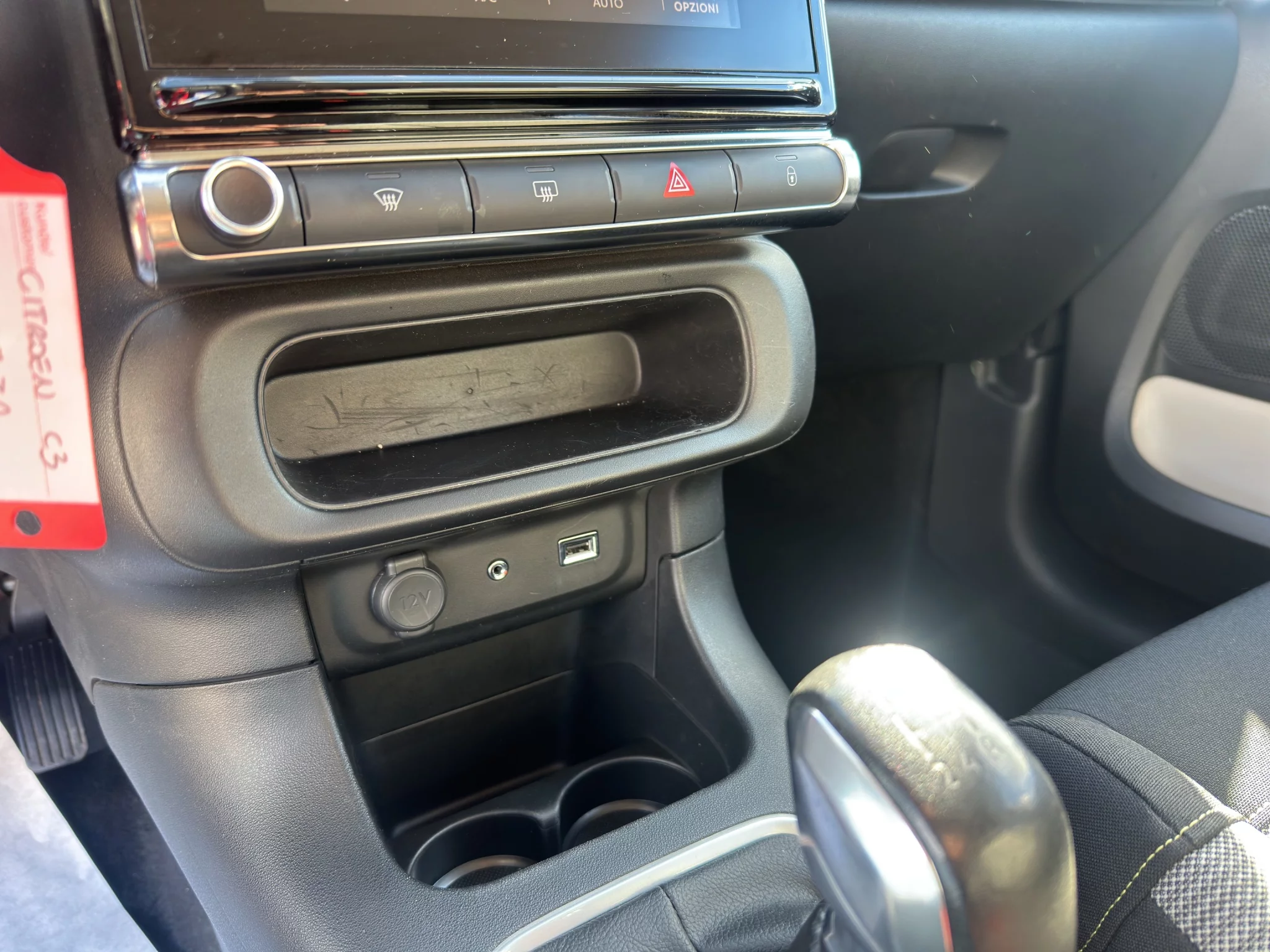 Citroën C3 1.2 SHINE 2020 — foto 16 di 21