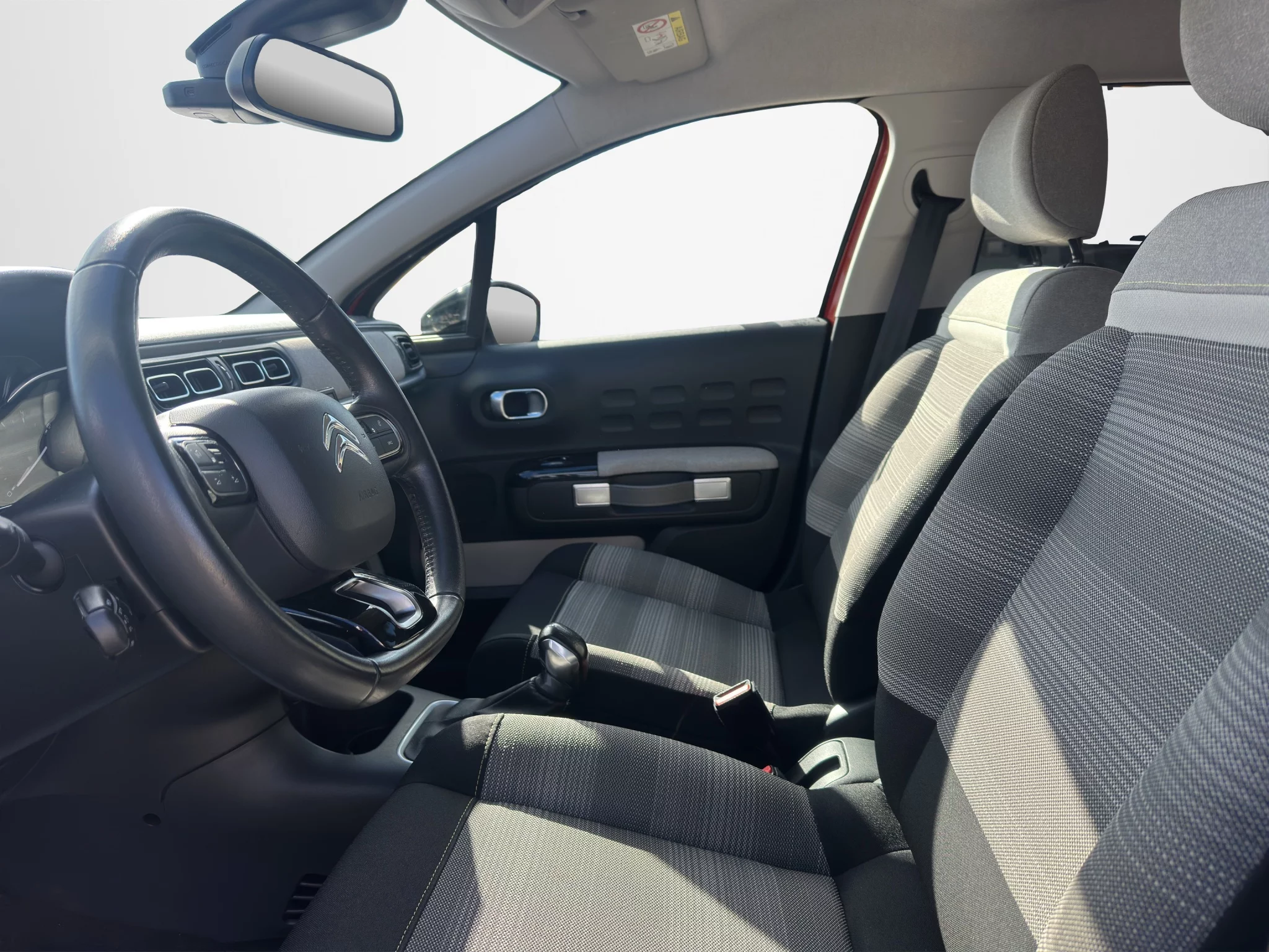 Citroën C3 1.2 SHINE 2020 — foto 9 di 21