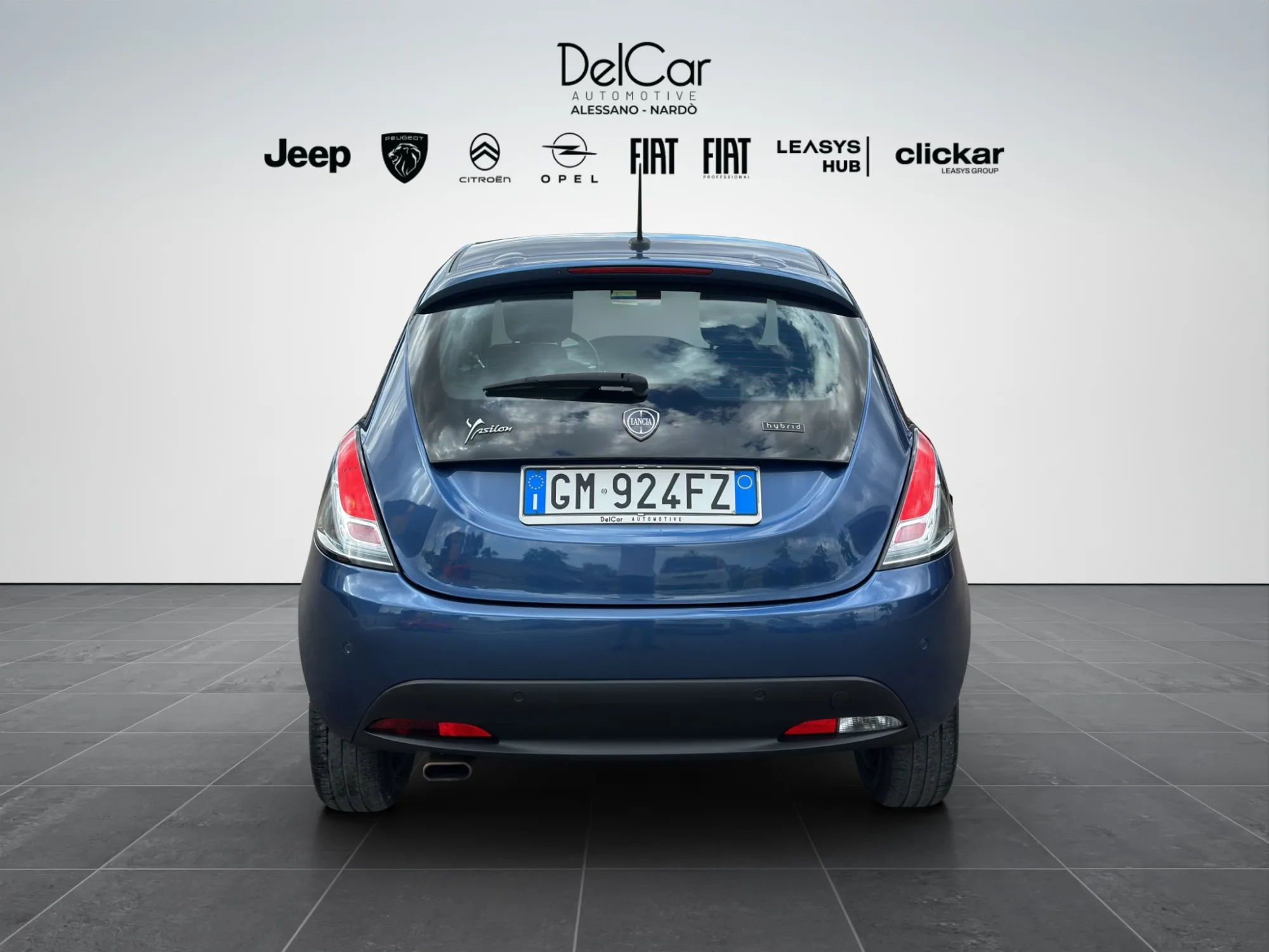 Lancia Ypsilon Oro 2023 — foto 5 di 22