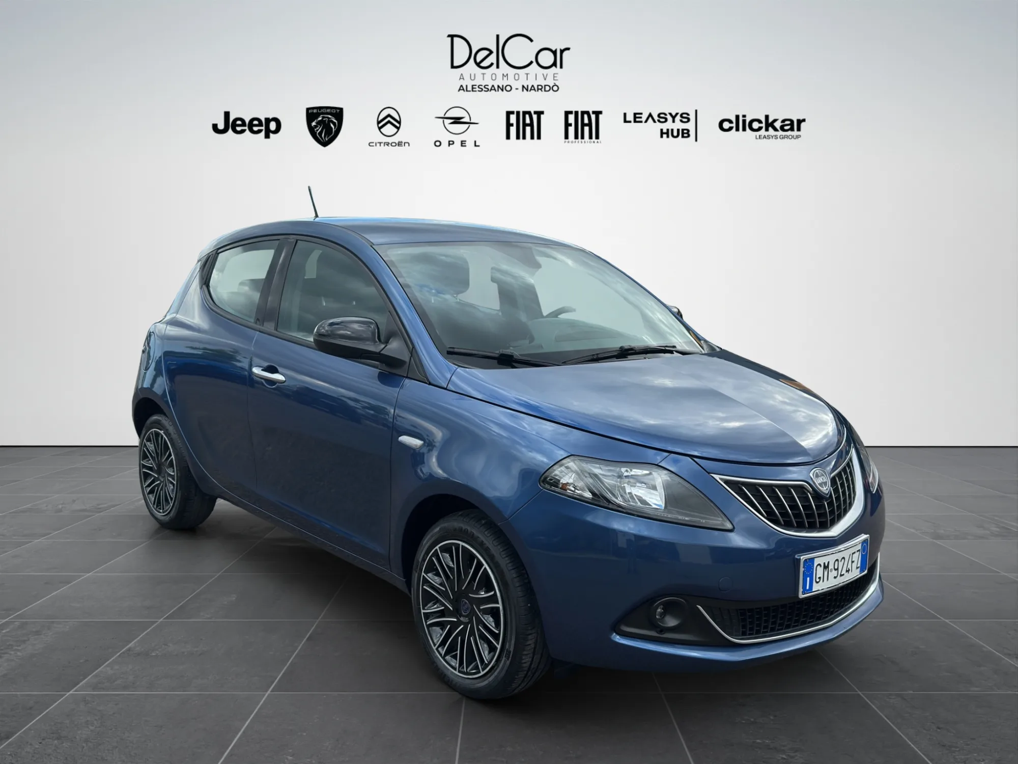 Lancia Ypsilon Oro 2023 — foto 8 di 22