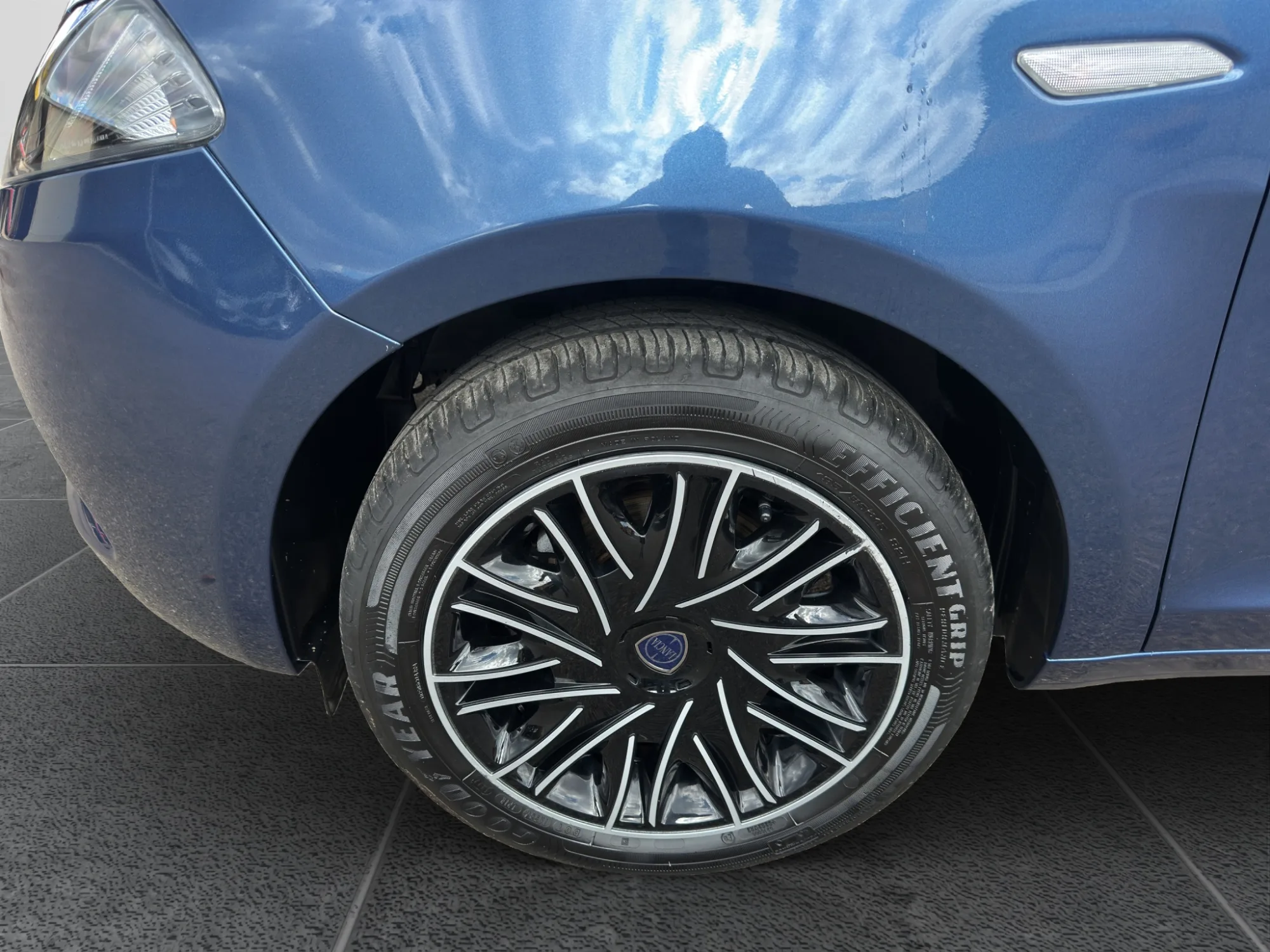 Lancia Ypsilon Oro 2023 — foto 22 di 22