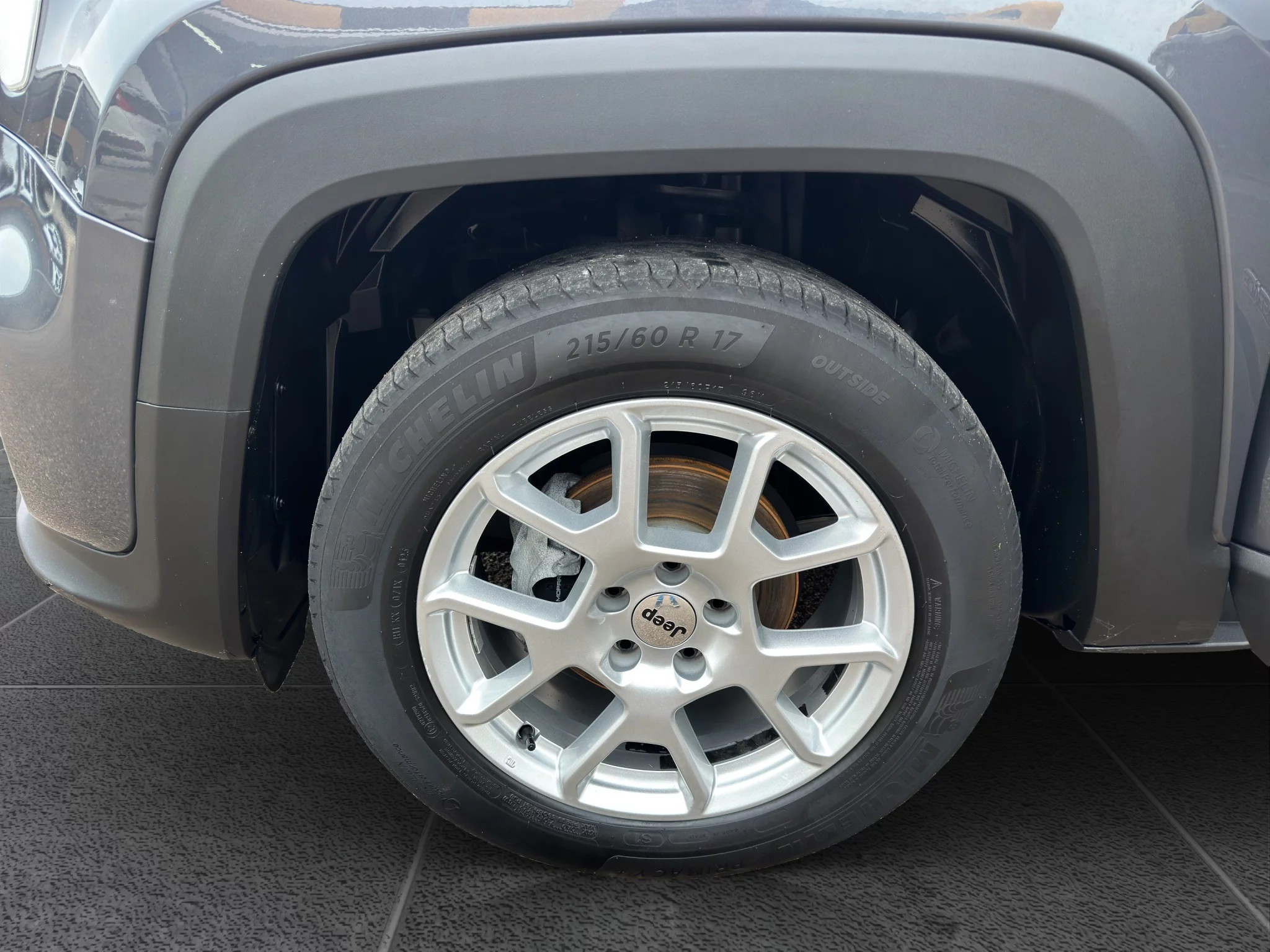 Jeep Renegade 1.6 MJT LIMITED 2023 — foto 19 di 19