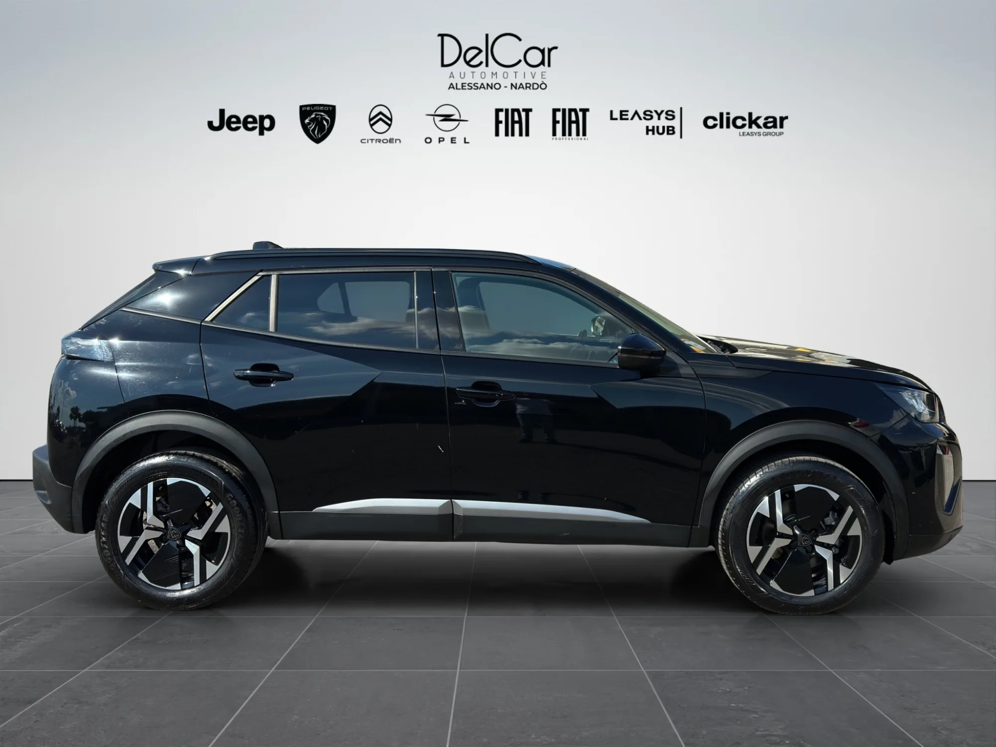 Peugeot 2008 1.5 130 Cv. EAT8 Allure 2023 — foto 7 di 22