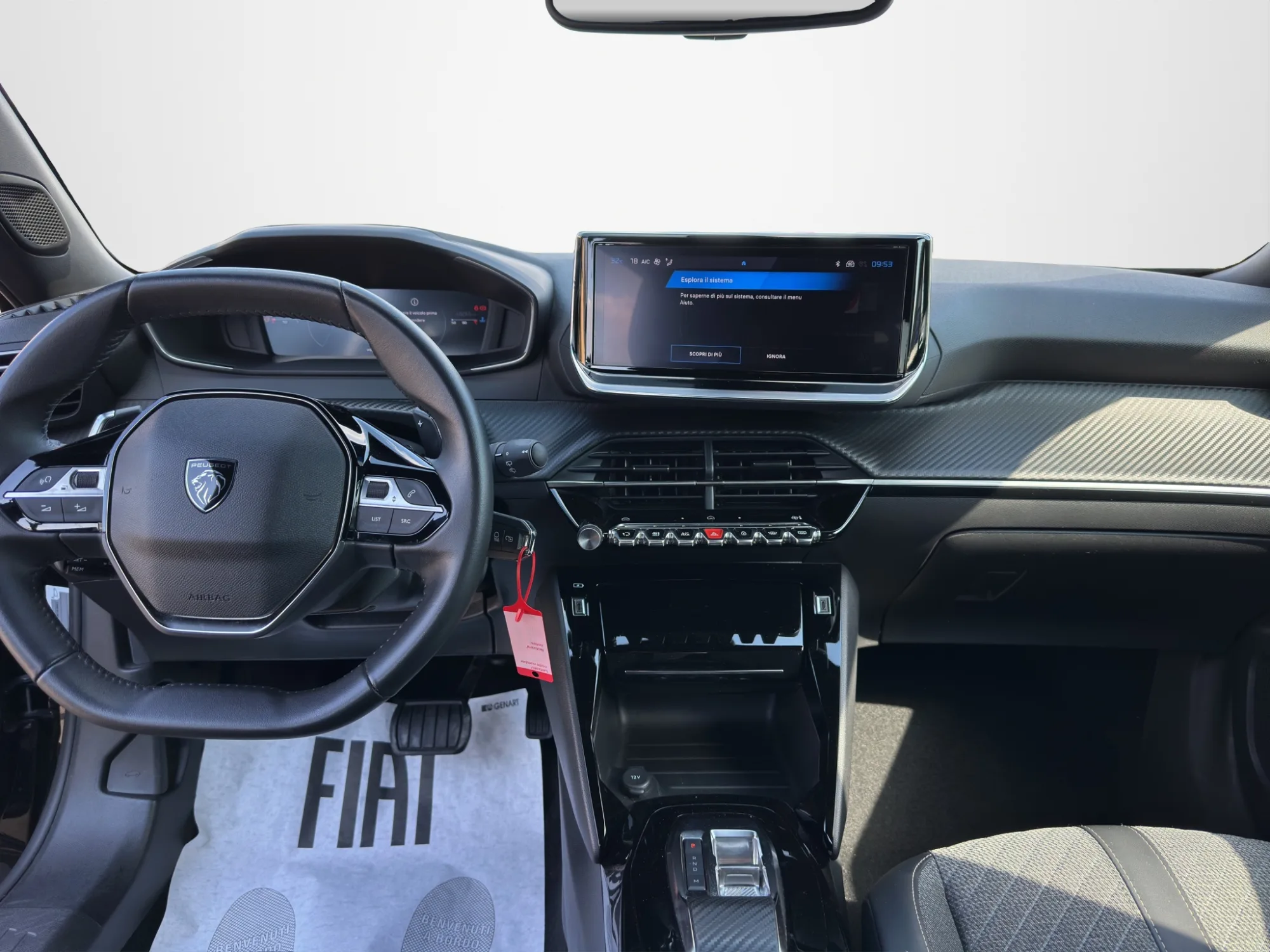 Peugeot 2008 1.5 130 Cv. EAT8 Allure 2023 — foto 14 di 22