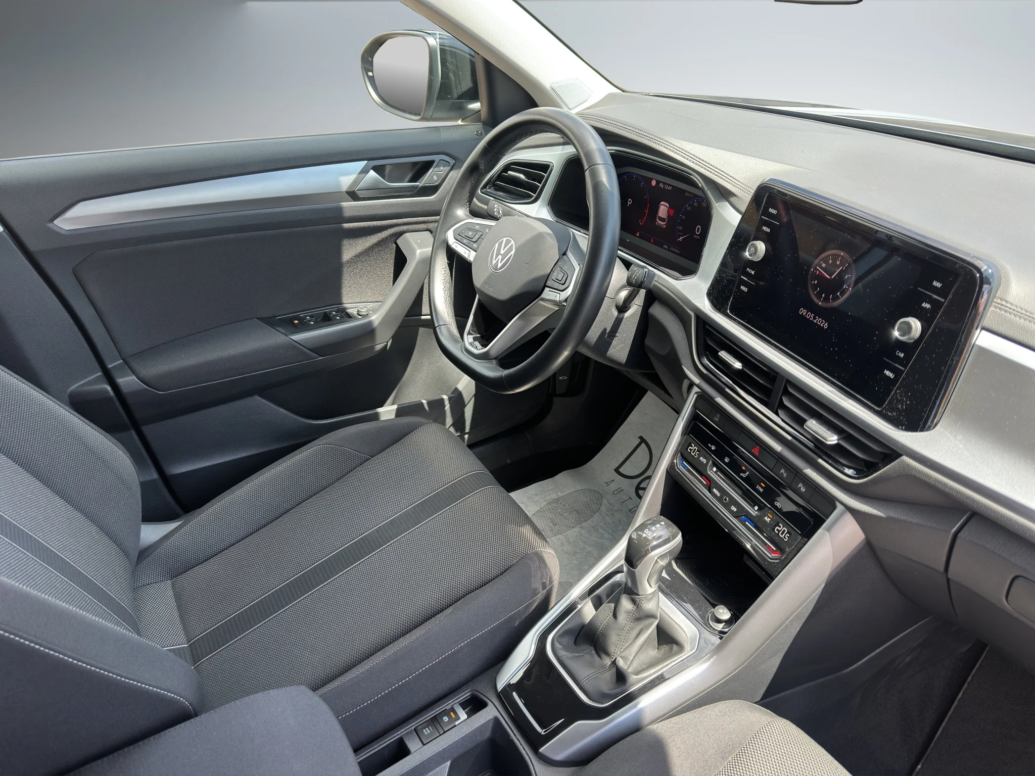 Volkswagen T-Roc 1.5 TSI DSG SPORT 2024 — foto 19 di 22