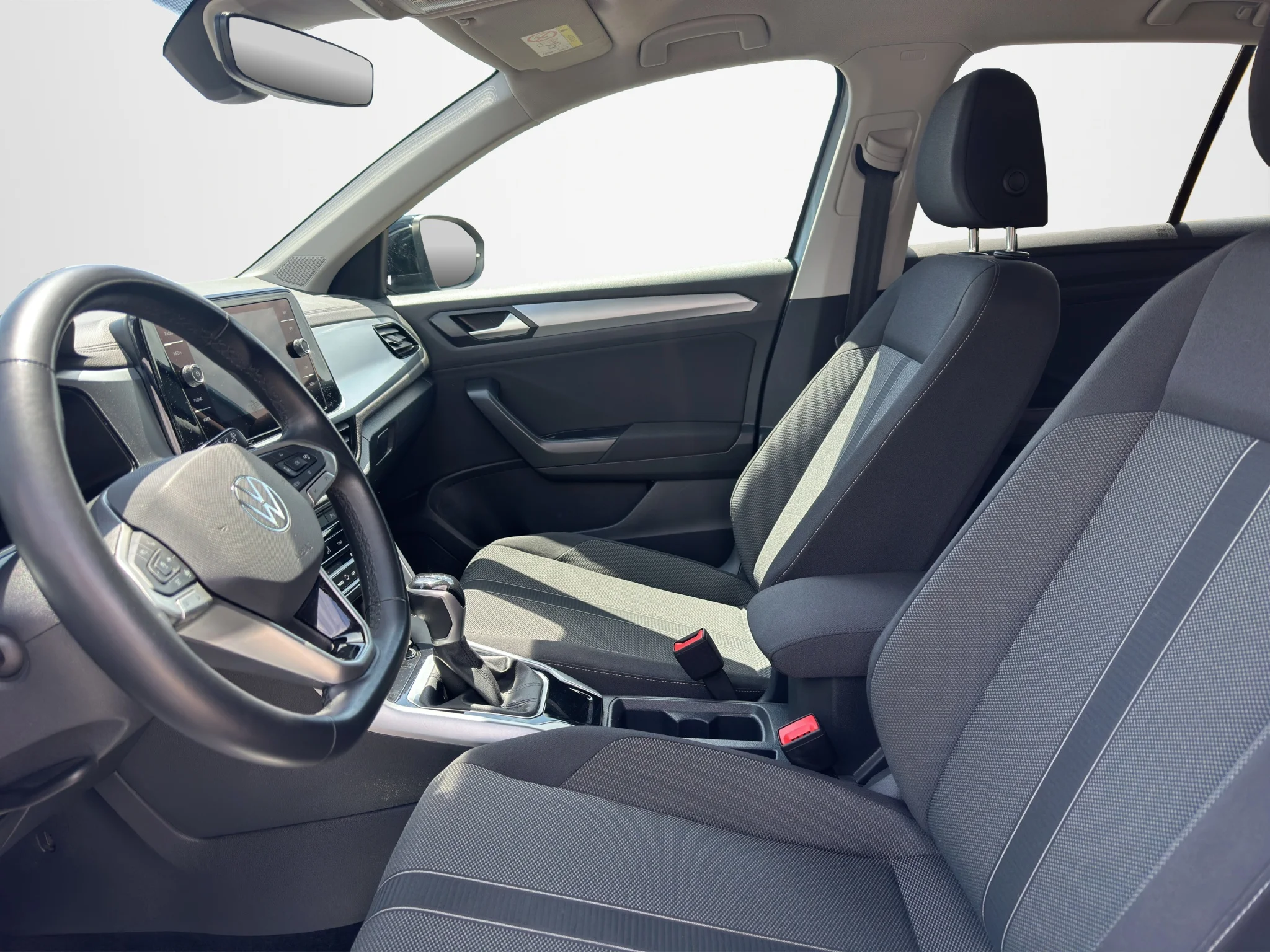 Volkswagen T-Roc 1.5 TSI DSG SPORT 2024 — foto 9 di 22