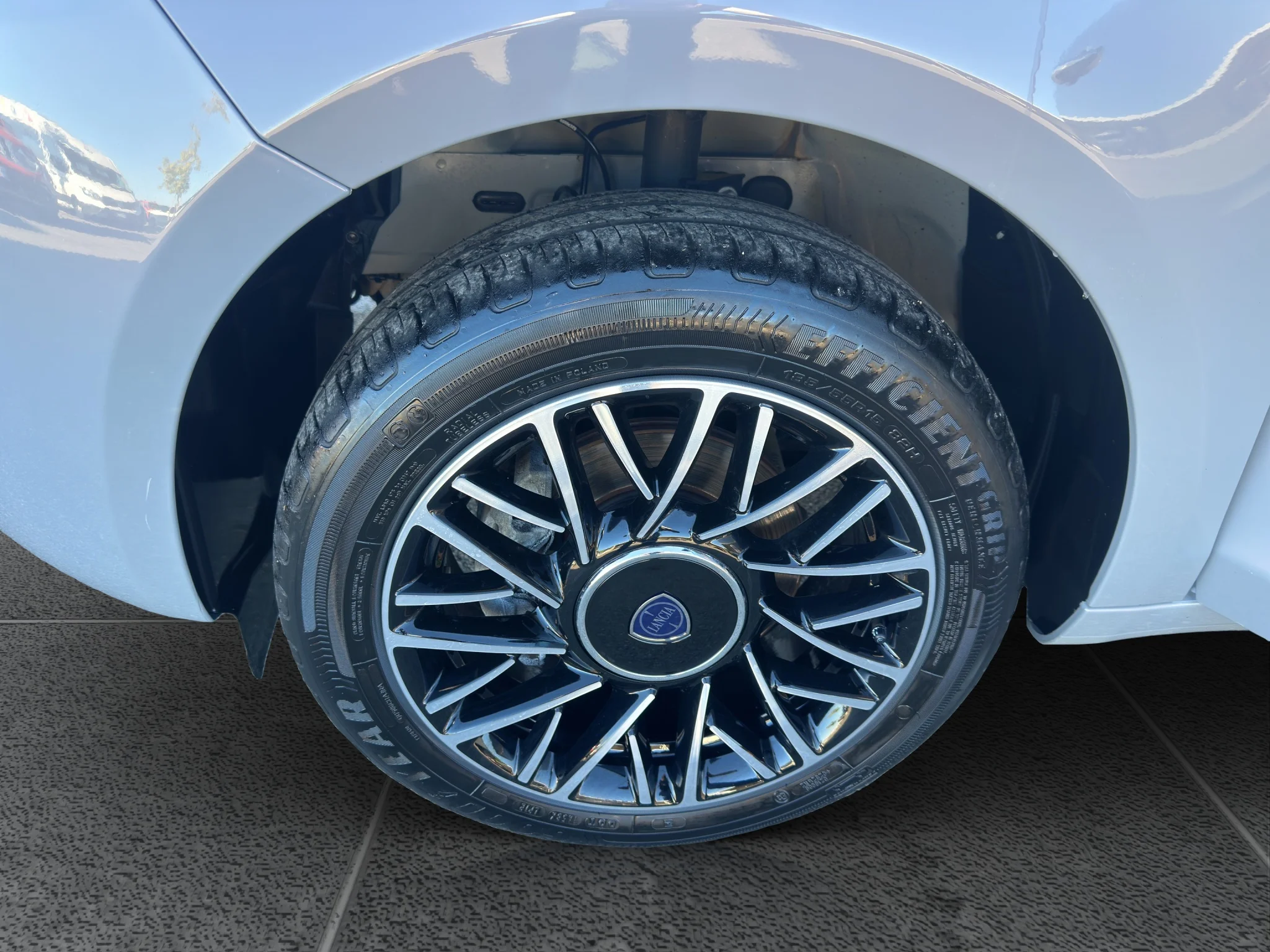 Lancia Ypsilon 1.0 HYBRID ALBERTA FERRETTI 2023 — foto 20 di 20