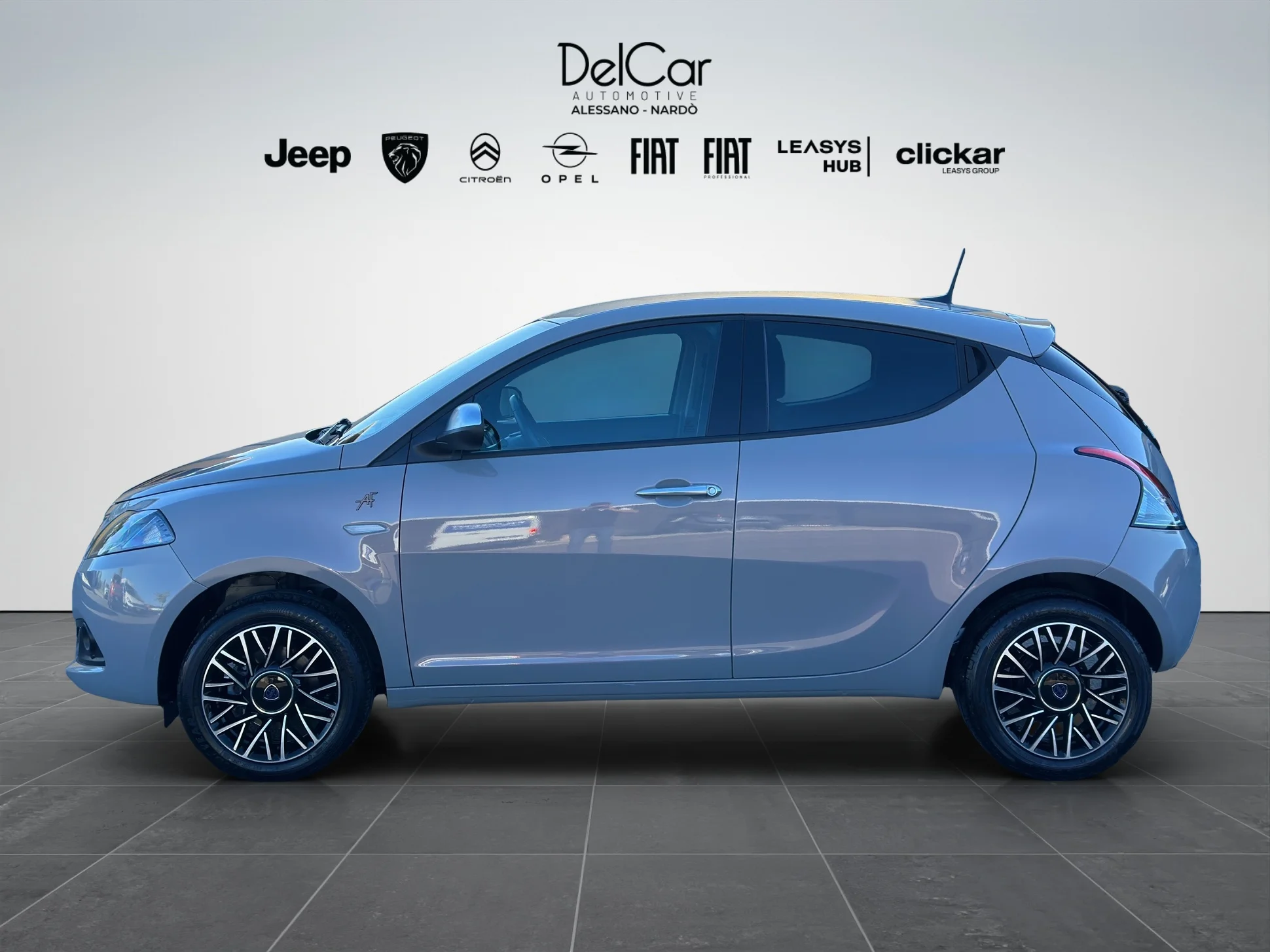 Lancia Ypsilon 1.0 HYBRID ALBERTA FERRETTI 2023 — foto 3 di 20