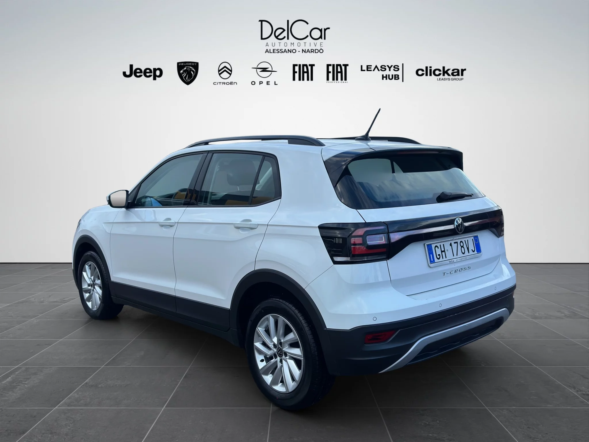 Volkswagen T-Cross 1.0 STYLE 2022 — foto 4 di 21