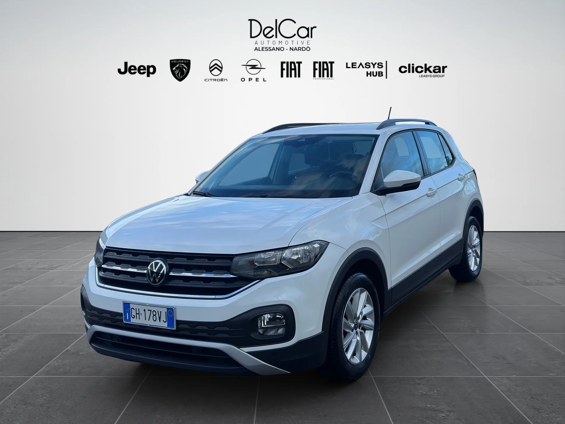 Volkswagen T-Cross 1.0 STYLE 2022 — foto 2 di 21