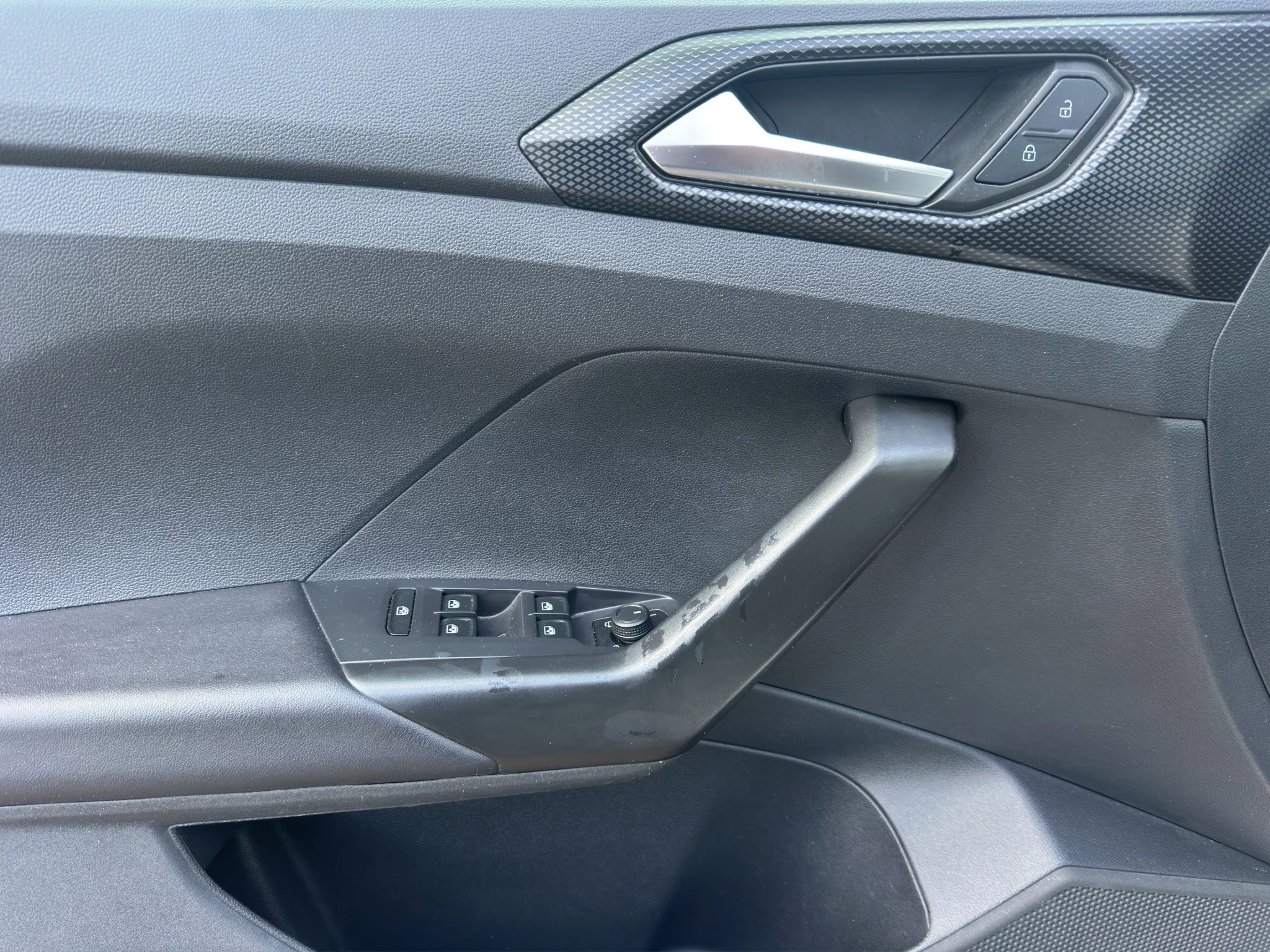 Volkswagen T-Cross 1.0 STYLE 2022 — foto 12 di 21