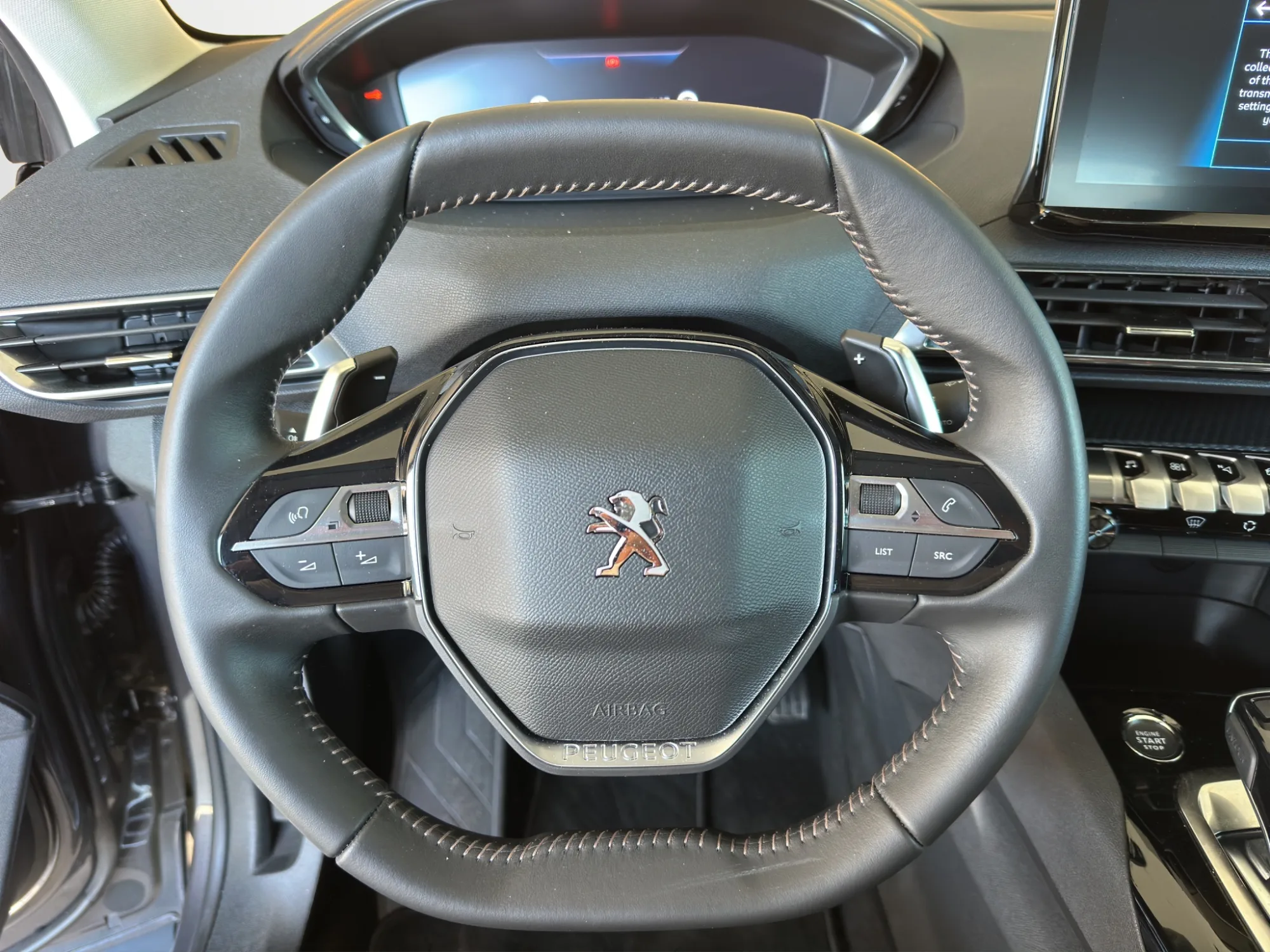 Peugeot 3008 Allure 2023 — foto 10 di 22