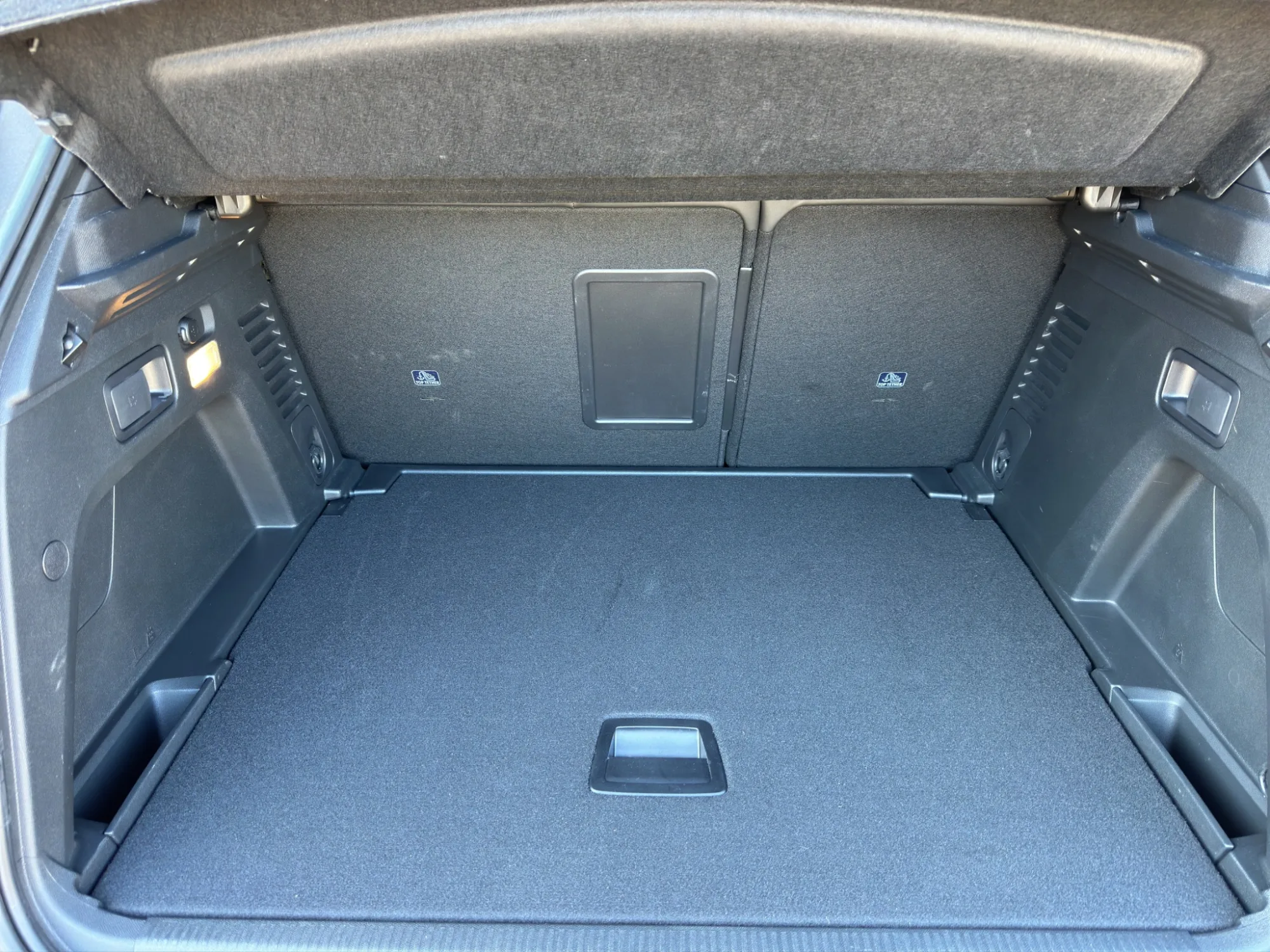 Peugeot 3008 Allure 2023 — foto 19 di 22