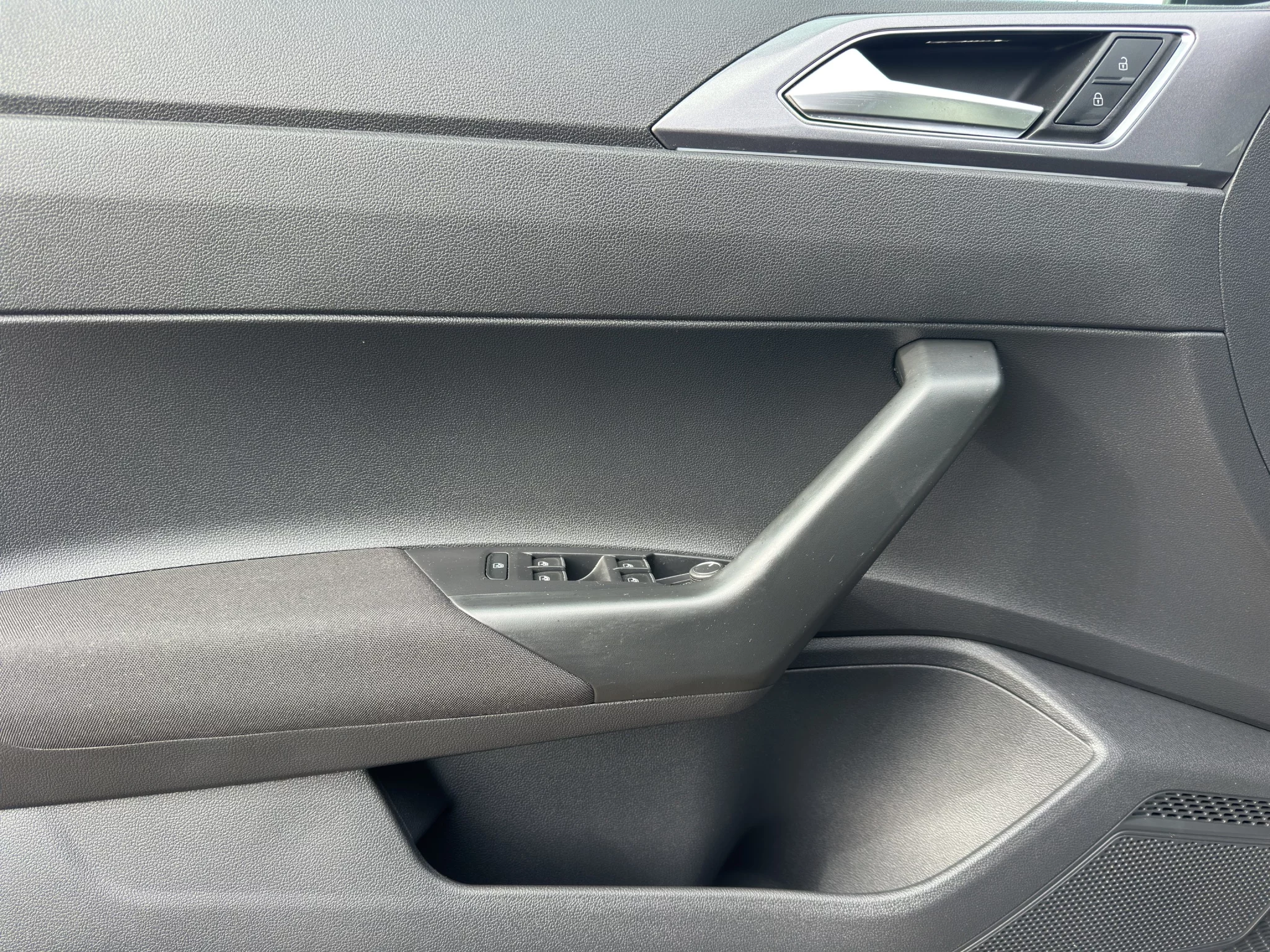 Volkswagen Polo 1.0 TSI STYLE DSG 2023 — foto 12 di 23
