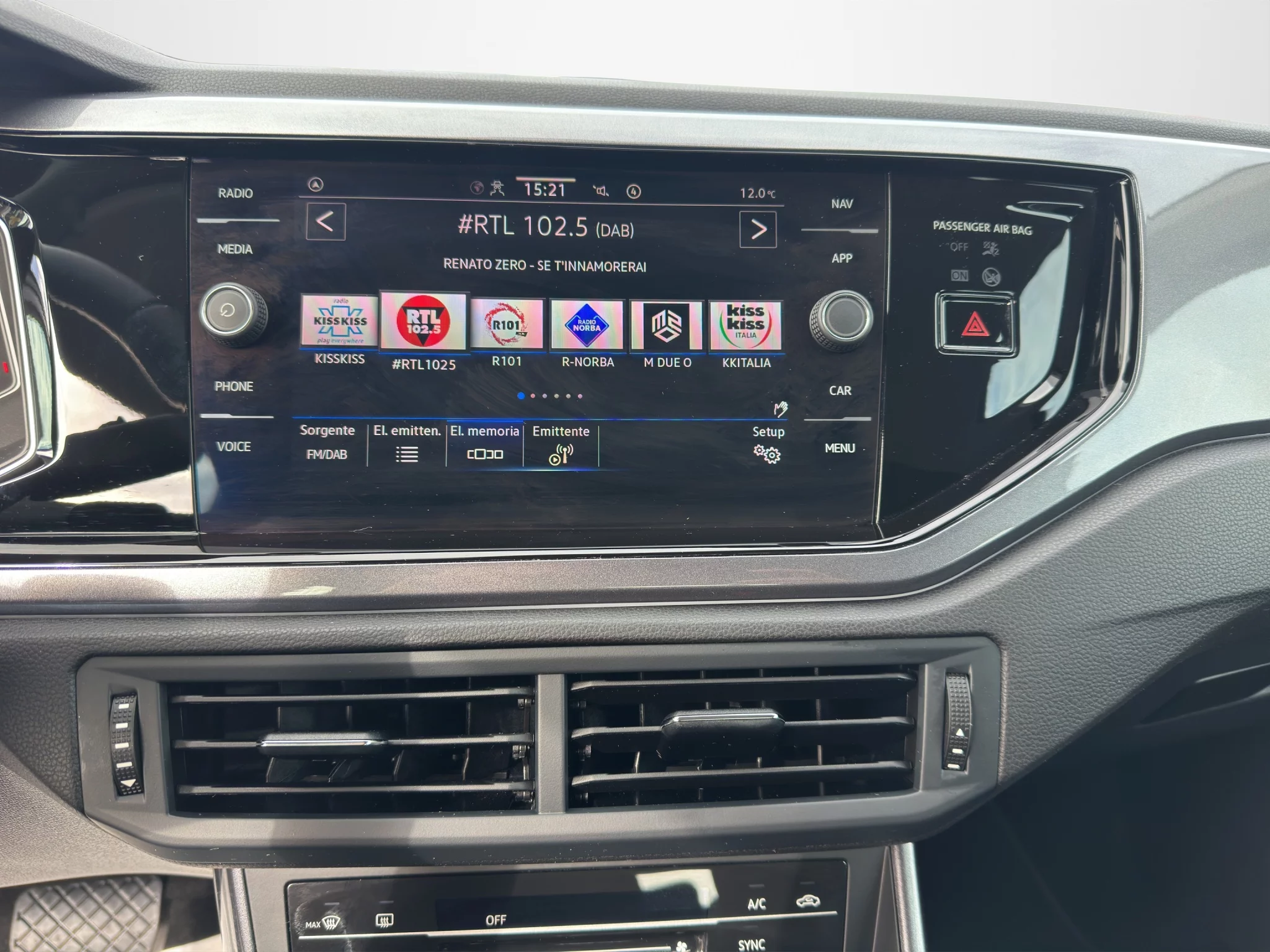 Volkswagen Polo 1.0 TSI STYLE DSG 2023 — foto 15 di 23