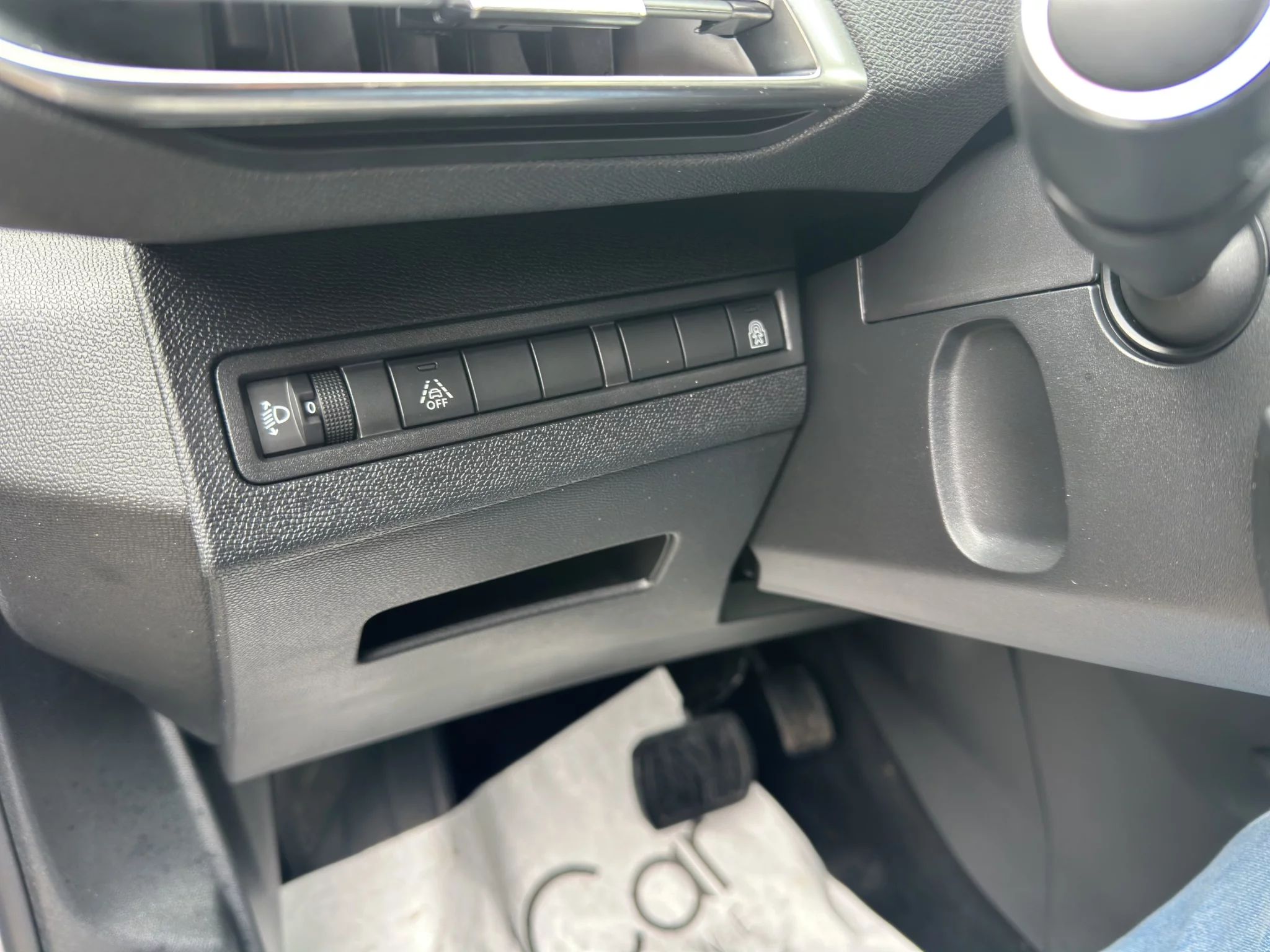 Peugeot 5008 HYBRID E-DCS6 ALLURE PACK 2024 — foto 16 di 21