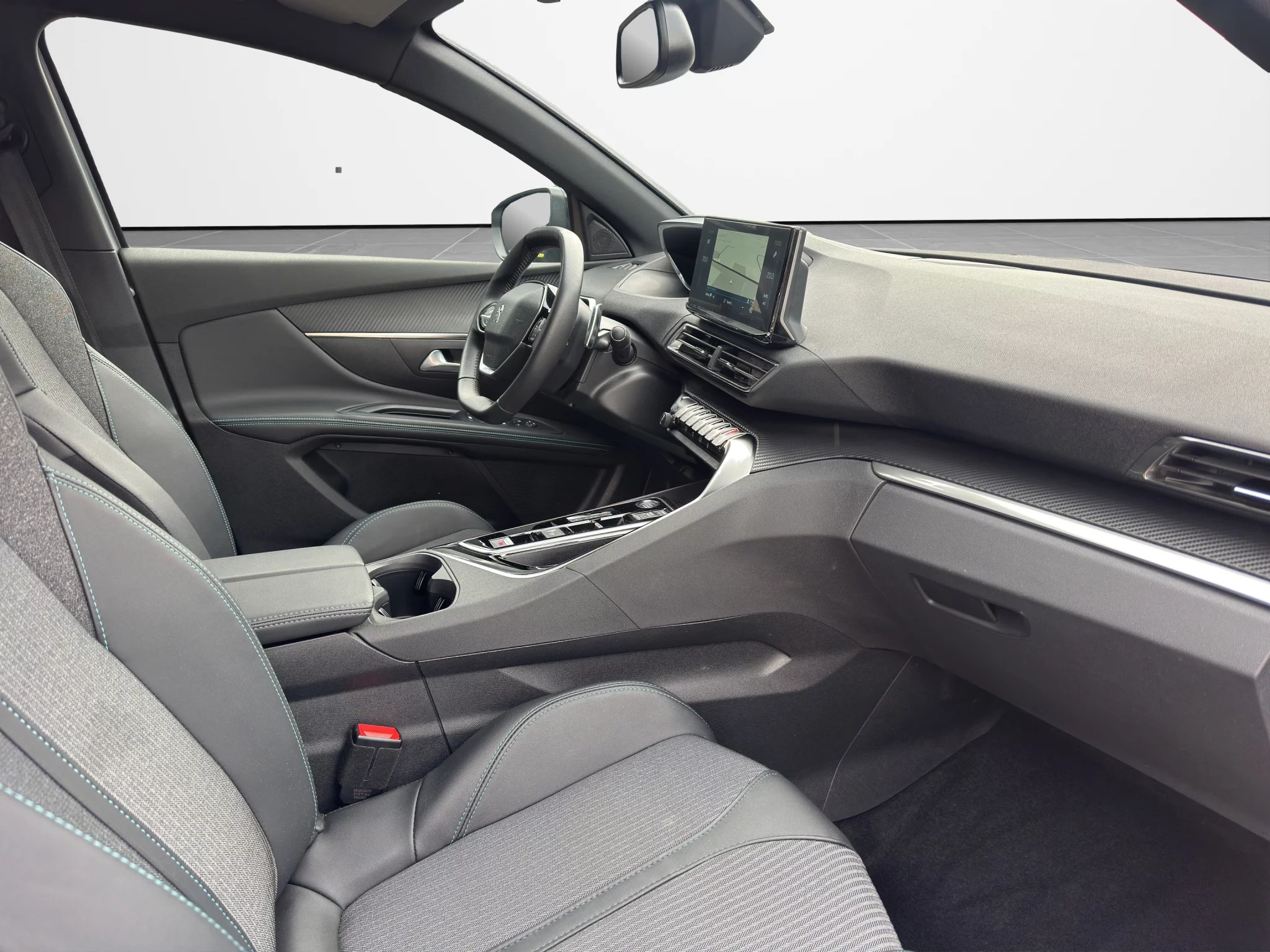 Peugeot 5008 HYBRID E-DCS6 ALLURE PACK 2024 — foto 18 di 21