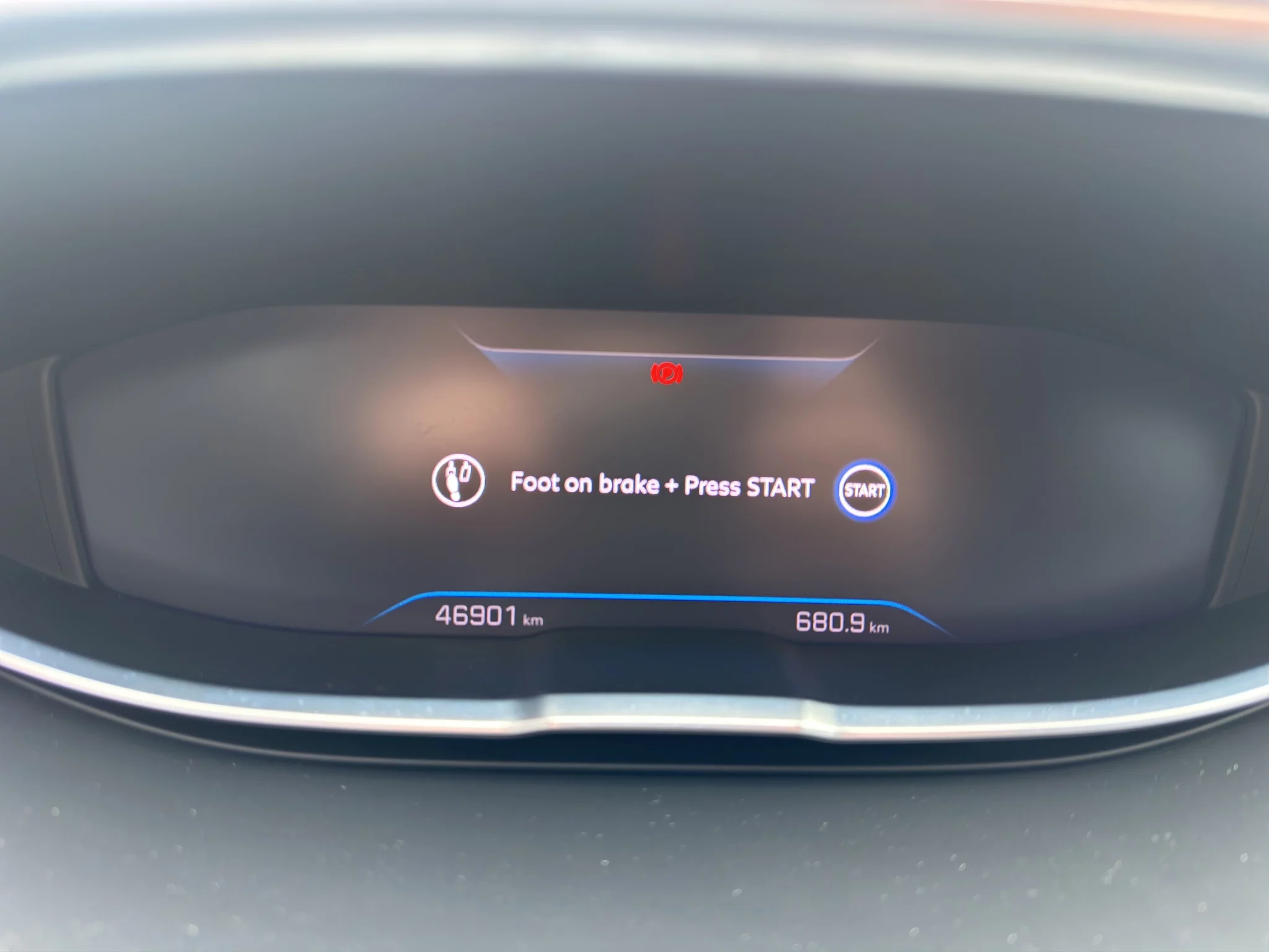 Peugeot 5008 HYBRID E-DCS6 ALLURE PACK 2024 — foto 10 di 21