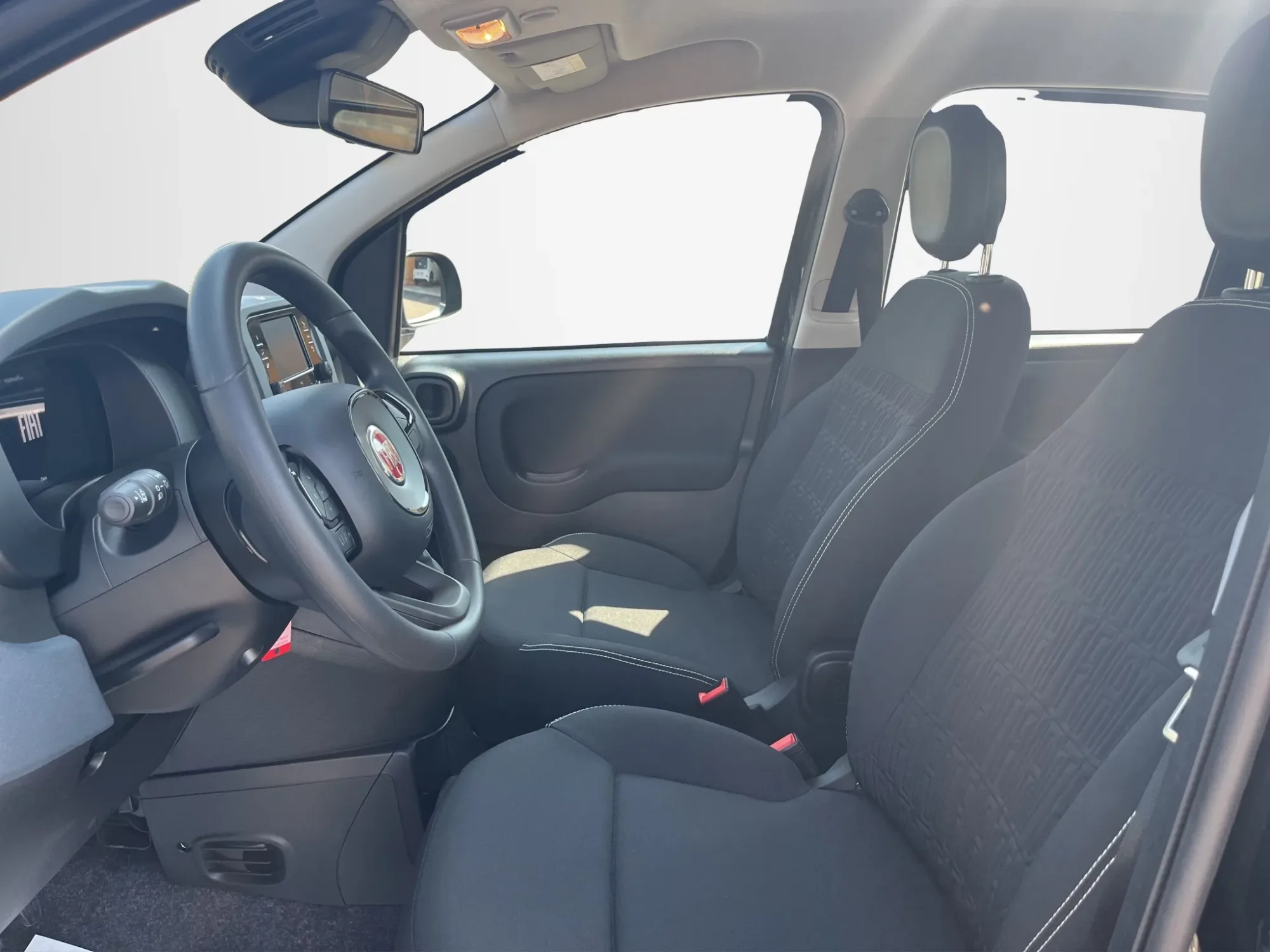 Fiat Panda 1.0 HYBRID ICON 2025 — foto 9 di 18