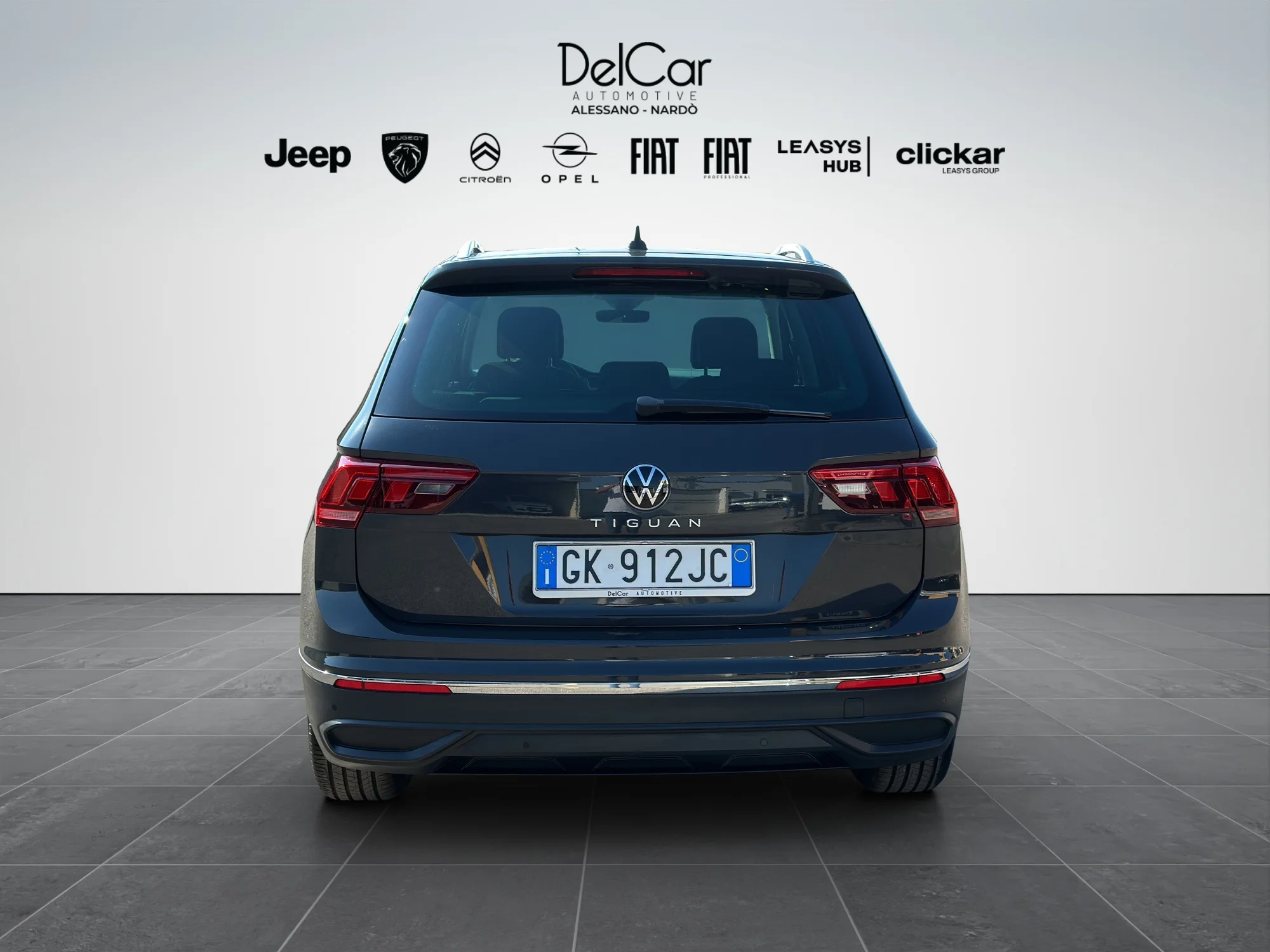 Volkswagen Tiguan 2.0 TDI LIFE 2023 — foto 5 di 20