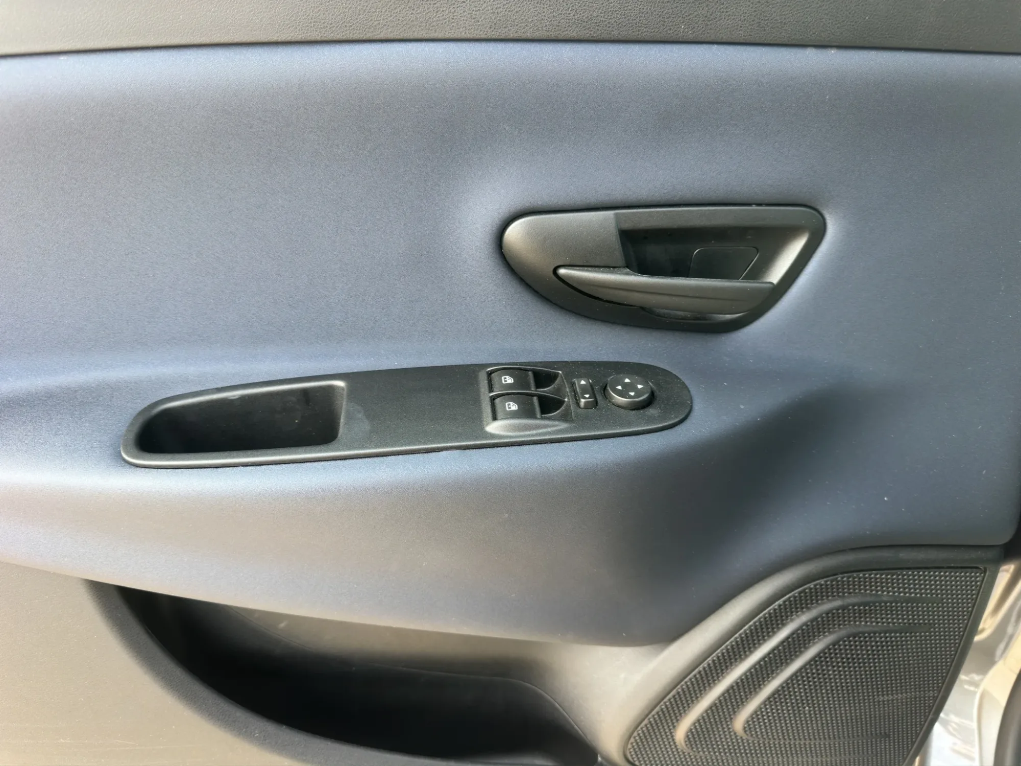 Lancia Ypsilon 1.0 HYBRID ORO 2023 — foto 8 di 14