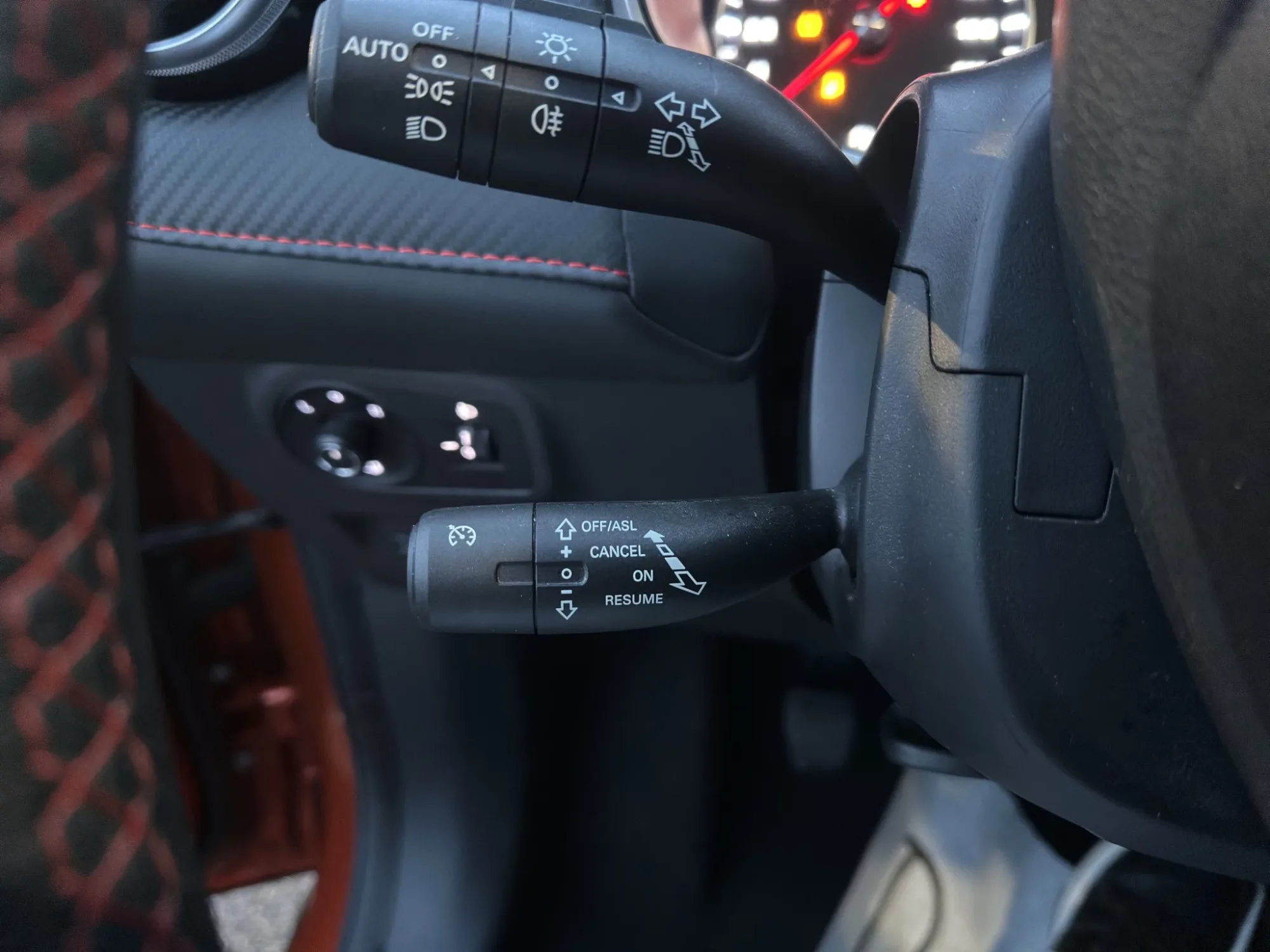MG ZS 1.5 VTI-TECH LUXURY 2023 — foto 18 di 20
