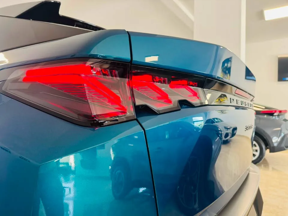 Peugeot 3008 GT Hybrid E-DCS6 2026 — foto 17 di 17