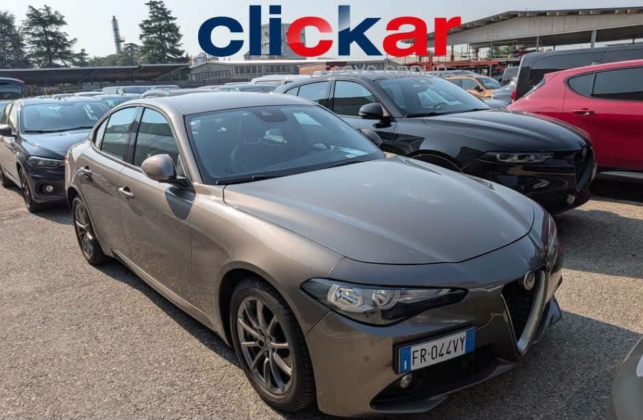 Alfa Romeo Giulia 2.2 TD 180 Cv. Super 2018 — foto 3 di 12