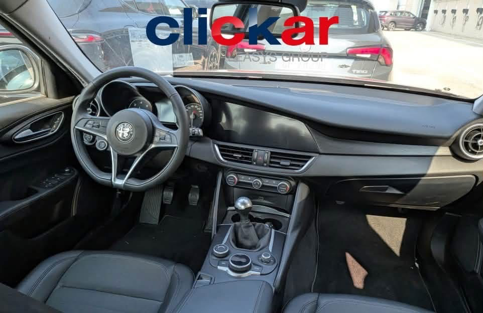 Alfa Romeo Giulia 2.2 TD 180 Cv. Super 2018 — foto 8 di 12