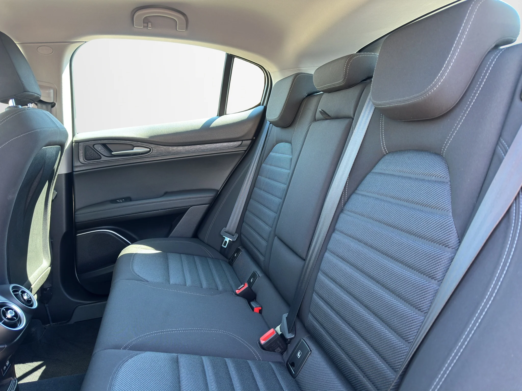 Alfa Romeo Stelvio 2.2 TURBO DIESEL AT8 Q4 BUSINESS 2021 — foto 13 di 23