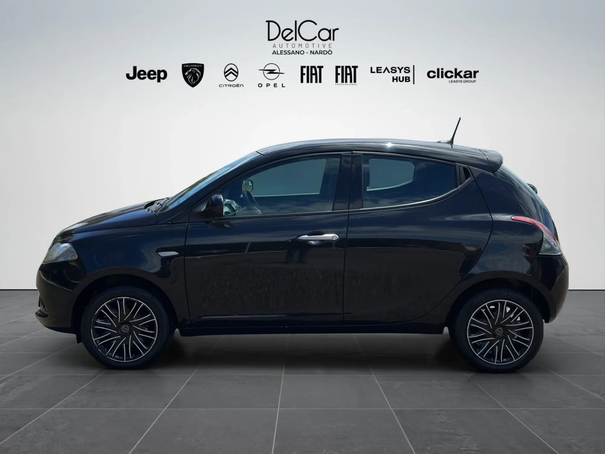 Lancia Ypsilon 1.0 HYBRID ORO 2023 — foto 3 di 17