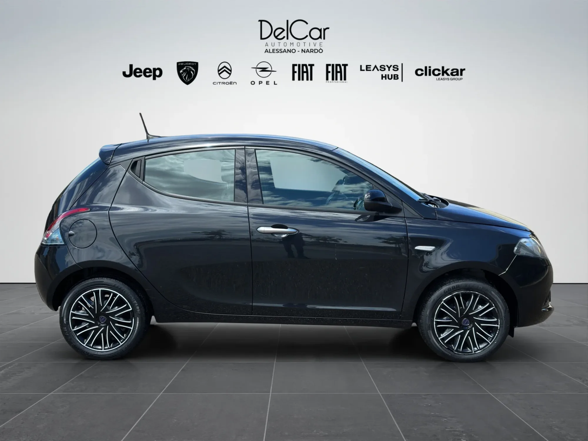 Lancia Ypsilon 1.0 HYBRID ORO 2023 — foto 7 di 17