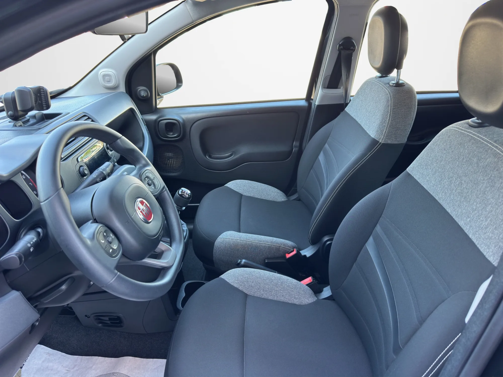 Fiat Panda 1.0 70 Cv. Hybrid City Life 2022 — foto 9 di 21