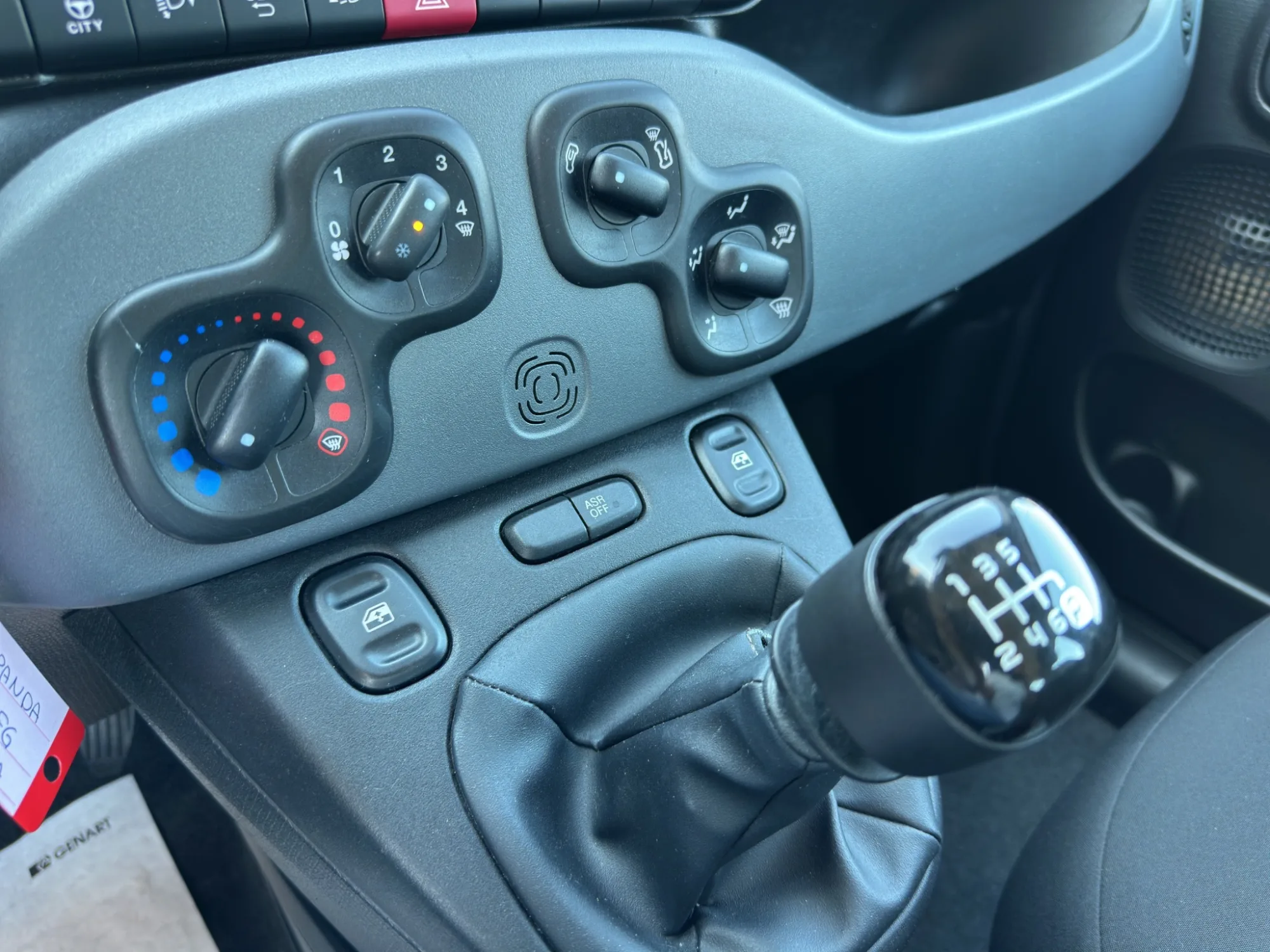 Fiat Panda 1.0 70 Cv. Hybrid City Life 2022 — foto 16 di 21