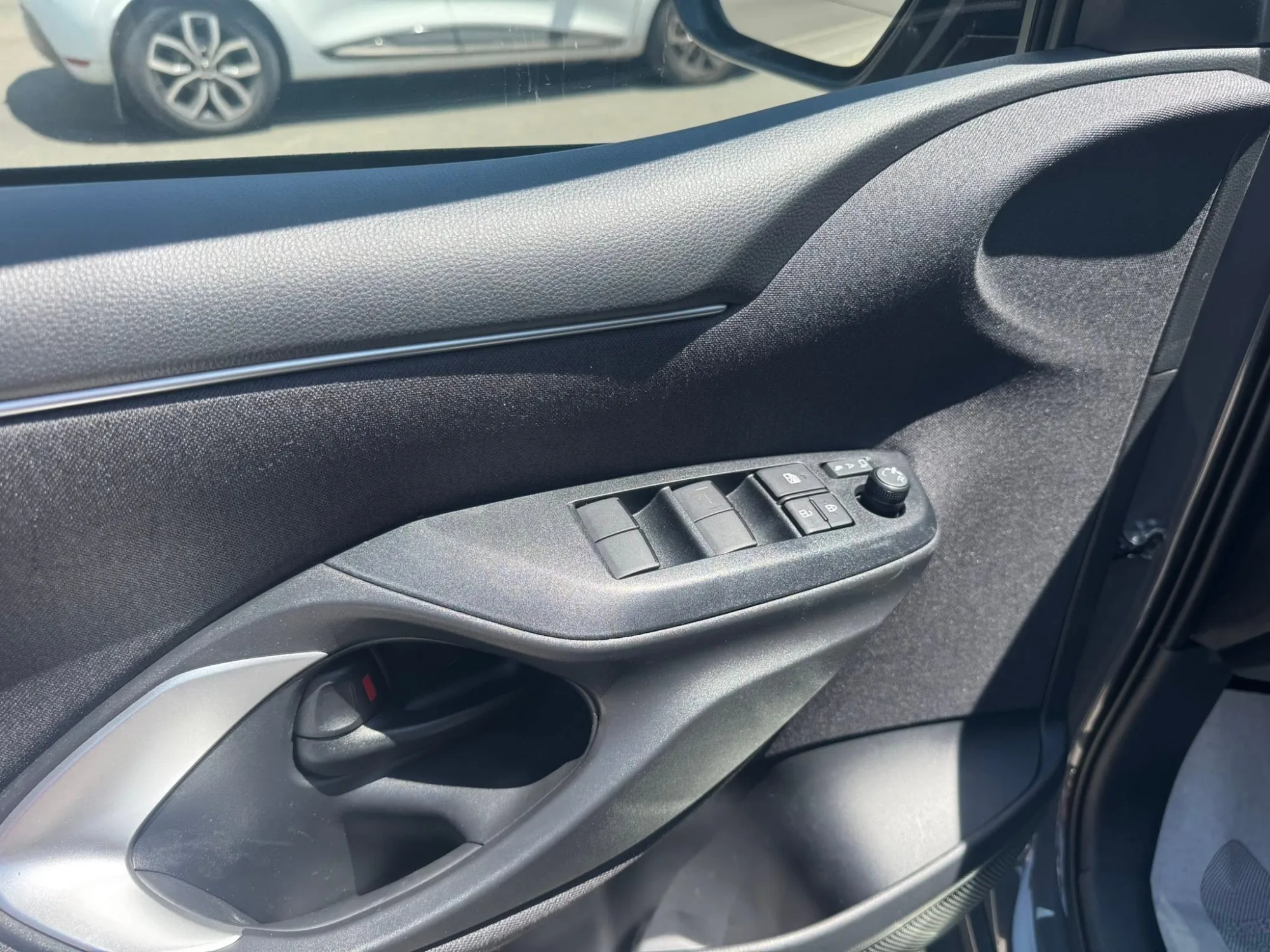Toyota Yaris Full Hybrid MY26 115 Cv 2026 — foto 11 di 14