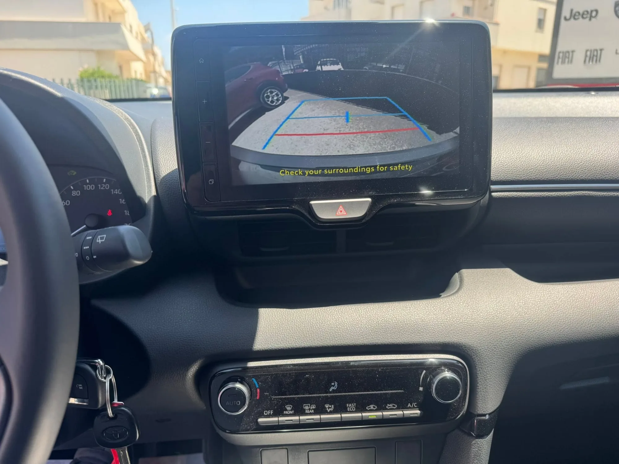 Toyota Yaris Full Hybrid MY26 115 Cv 2026 — foto 12 di 14