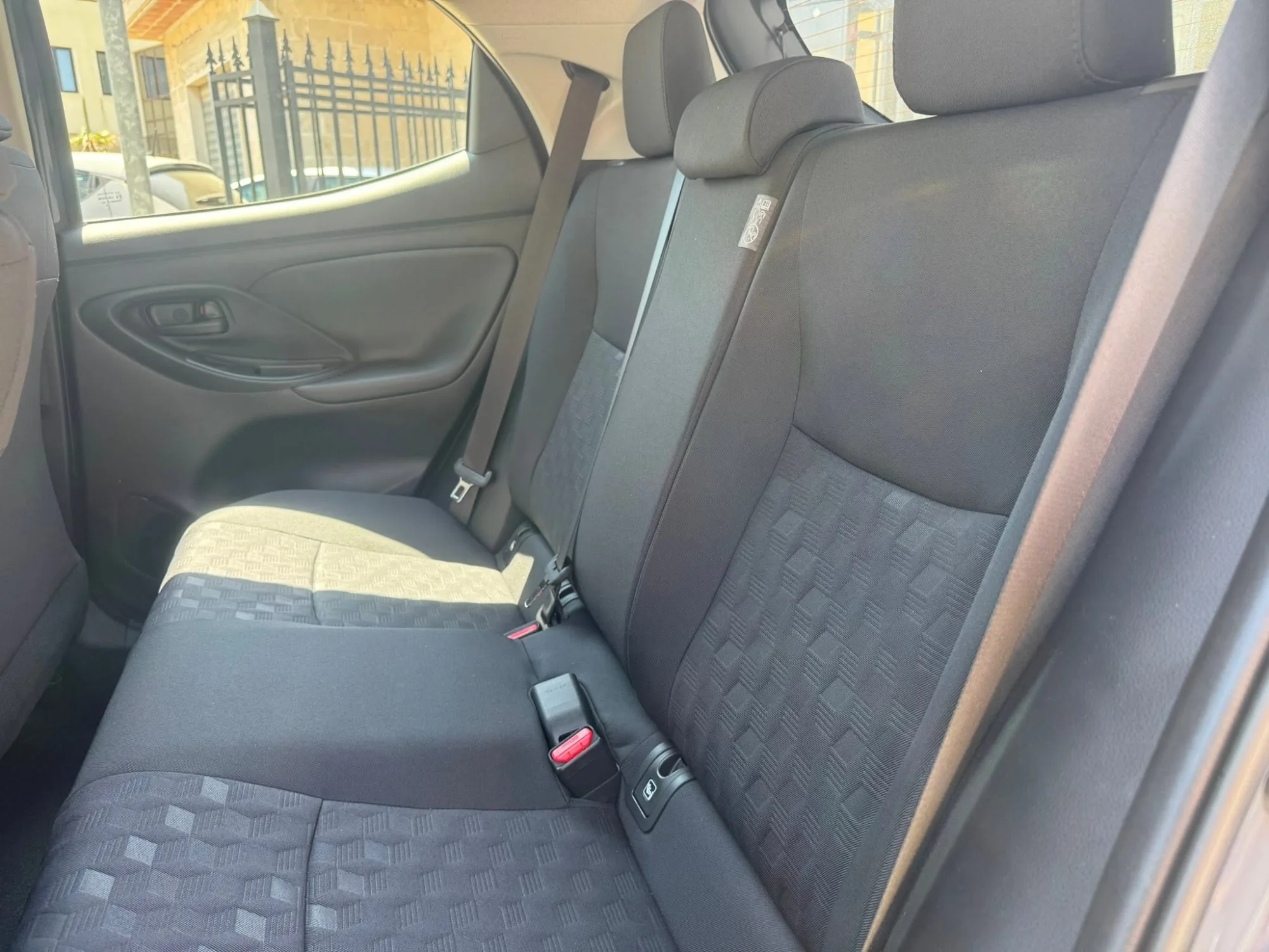 Toyota Yaris Full Hybrid MY26 115 Cv 2026 — foto 14 di 14