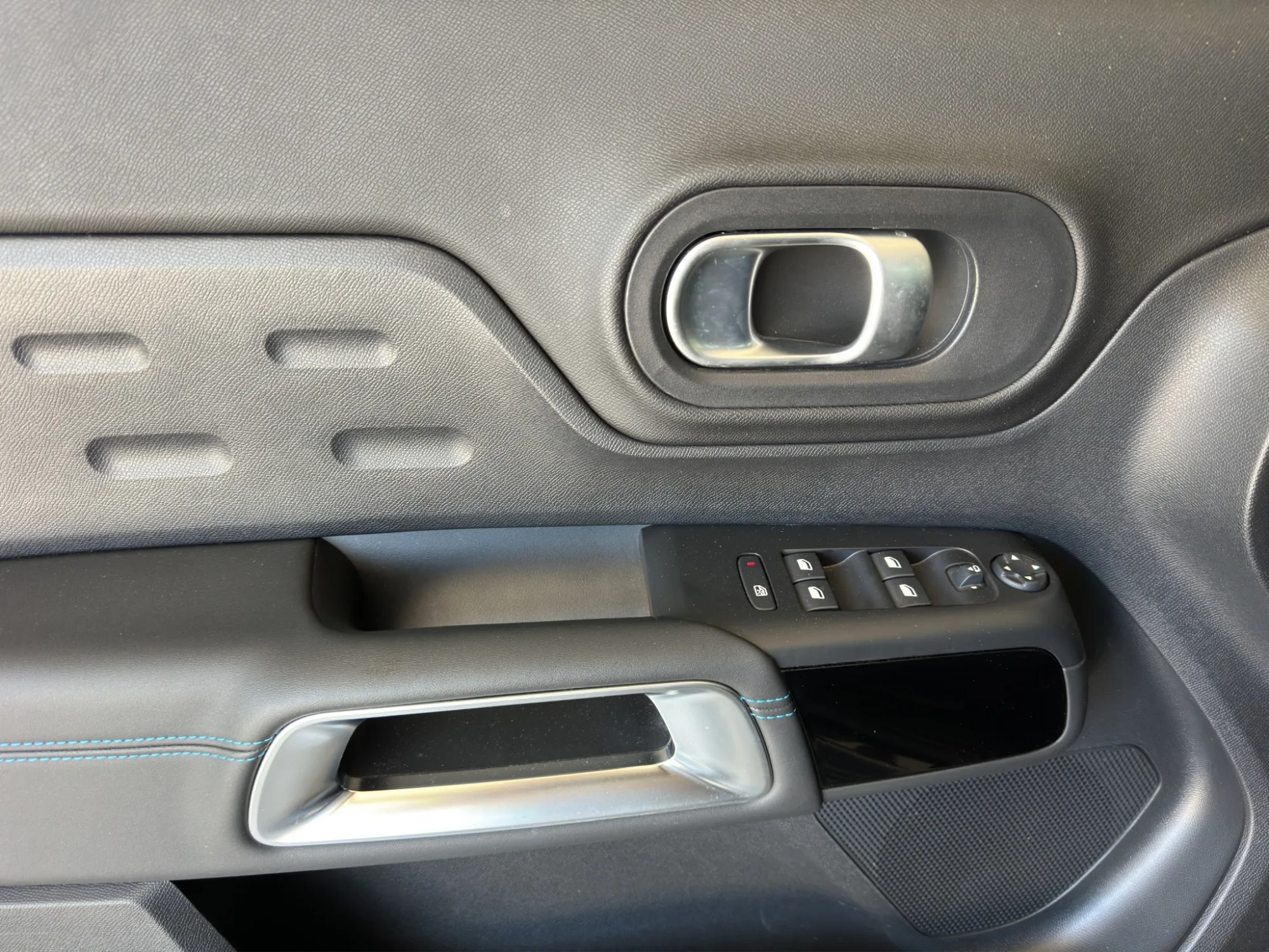 Citroën C5 AIR CROSS 1.5 BlueHDI 130 Cv. EAT8 Feel Pack 2023 — foto 12 di 23